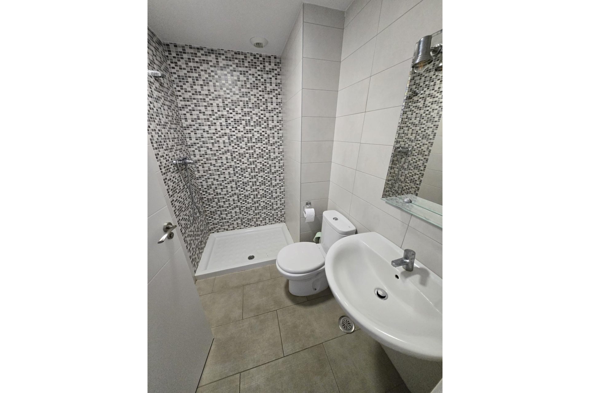 Resale - Bungalow -
Torrevieja - Playa del Cura