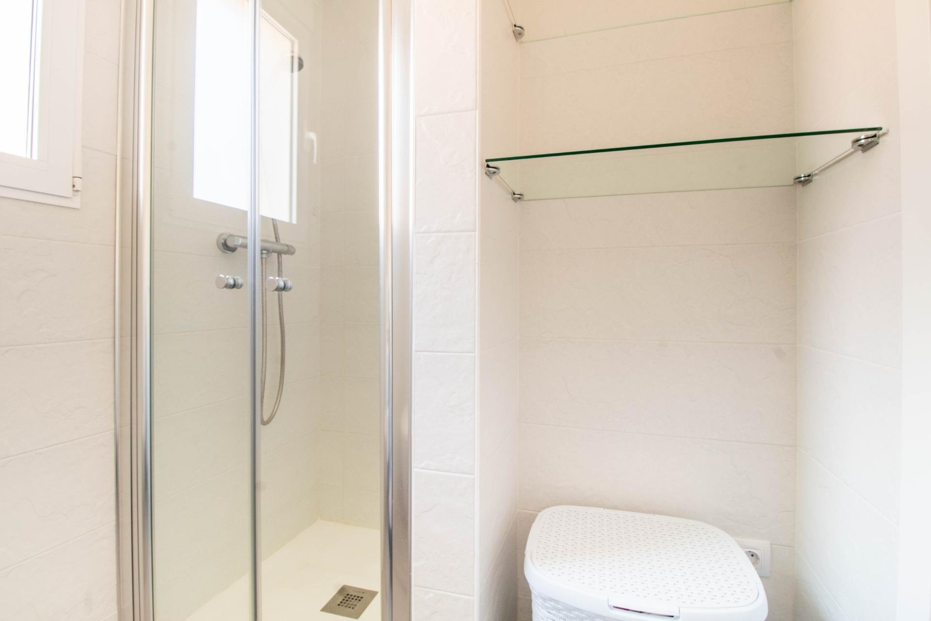 Resale - Bungalow -
Torrevieja - Punta Prima