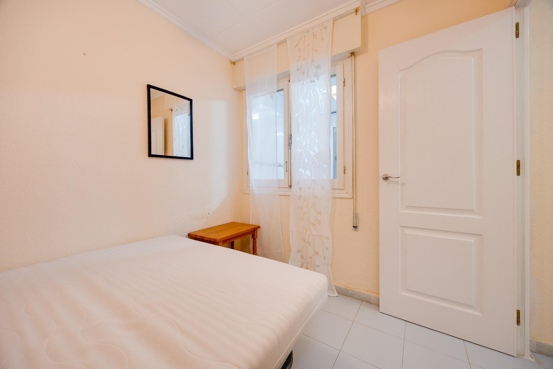 Resale - Bungalow -
Torrevieja - San luis