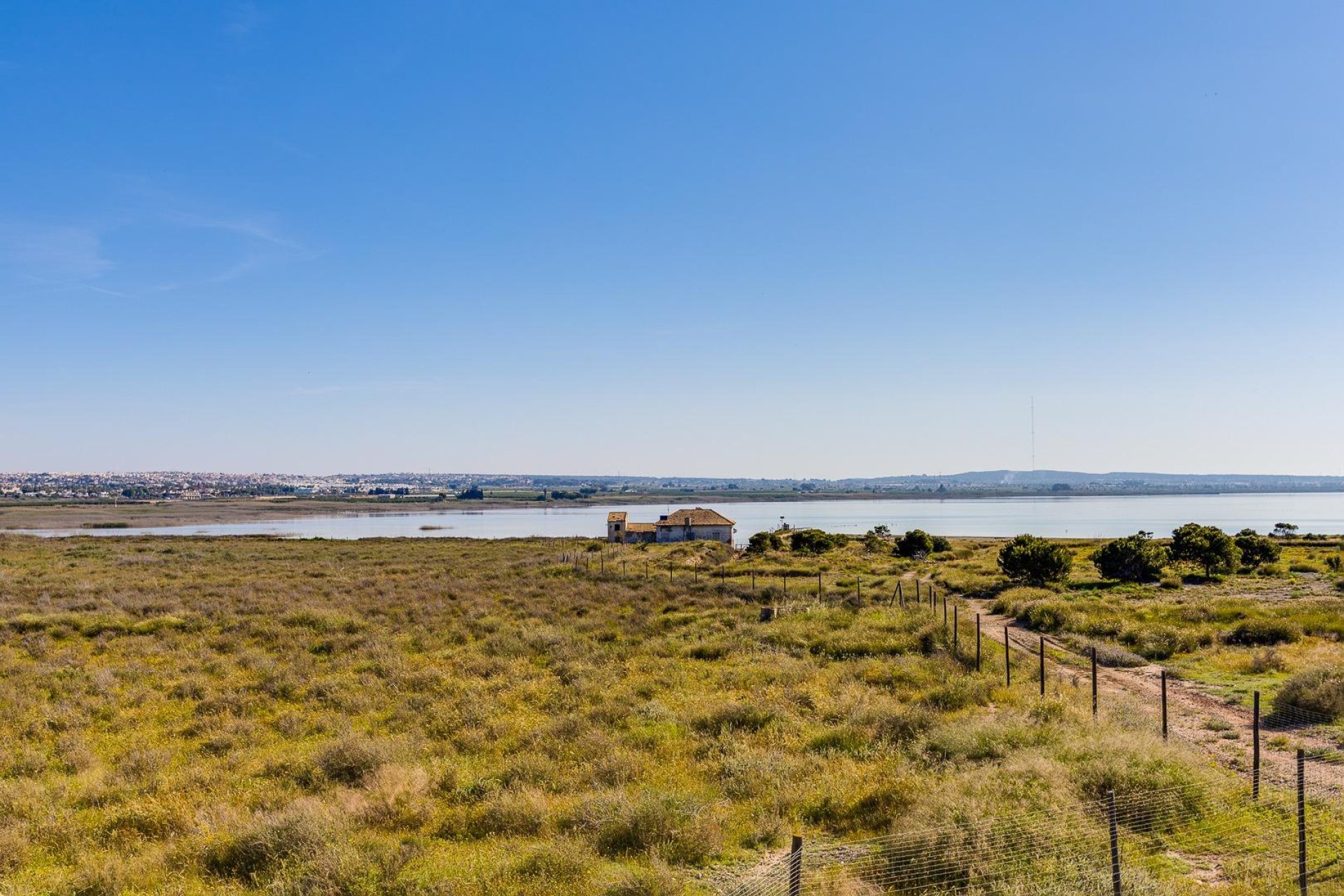 Resale - Bungalow -
Torrevieja - San luis