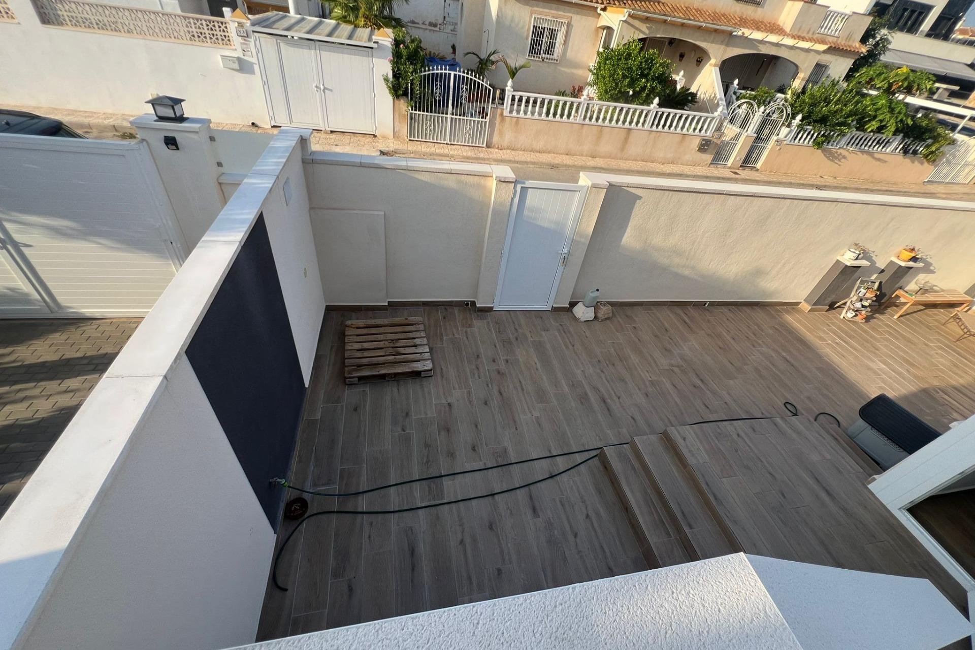 Resale - Bungalow -
Torrevieja - Sector 25