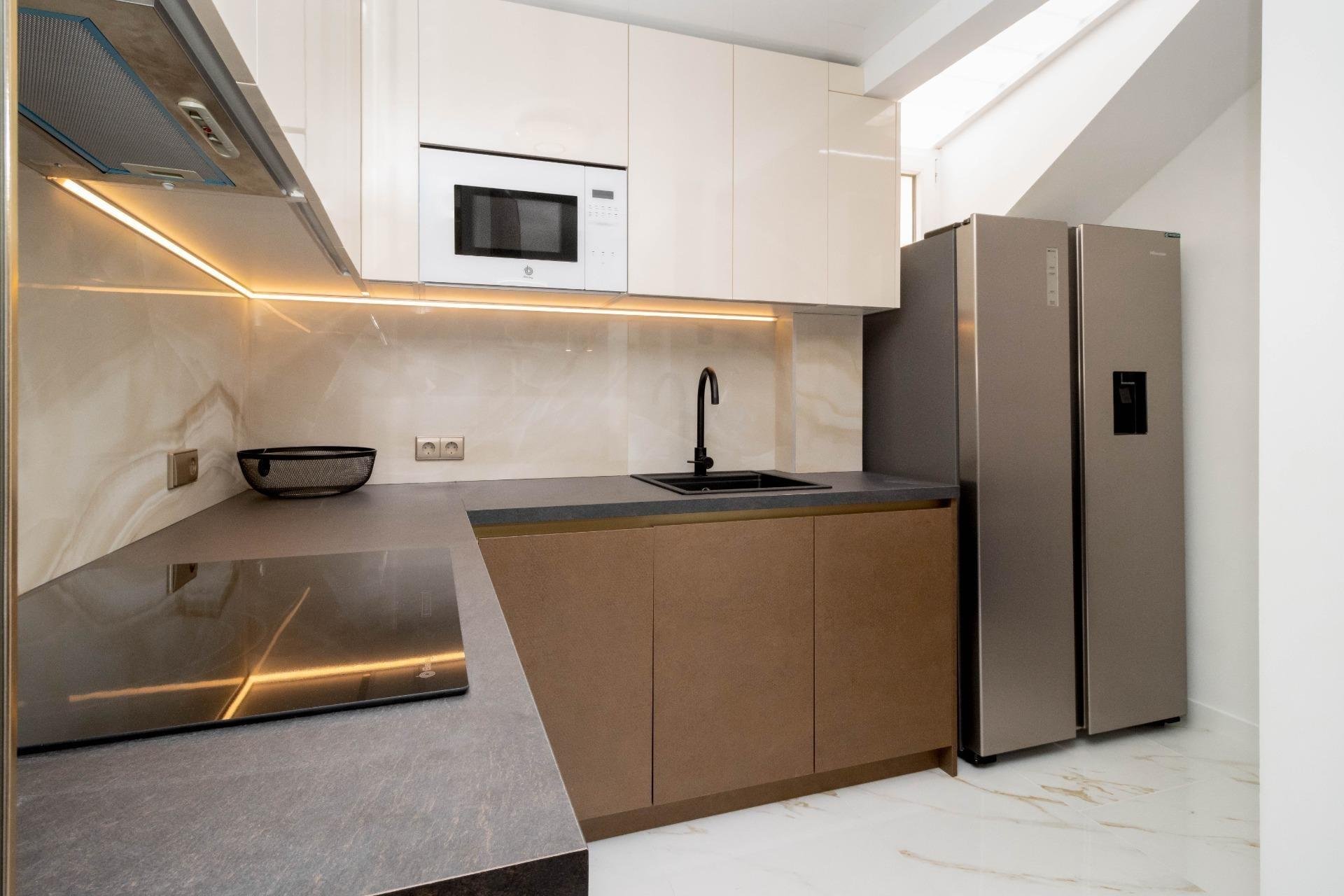 Resale - Bungalow -
Torrevieja - Torrejón