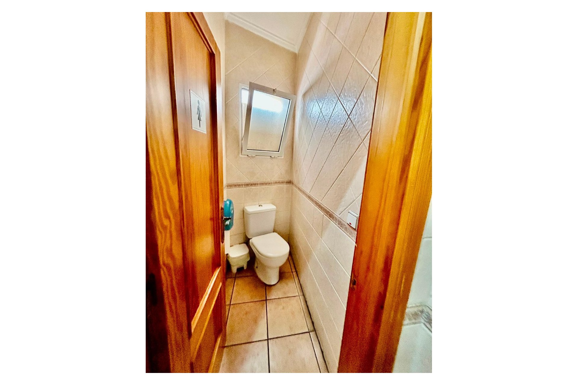 Resale - Business -
Torrevieja - Center Torrevieja