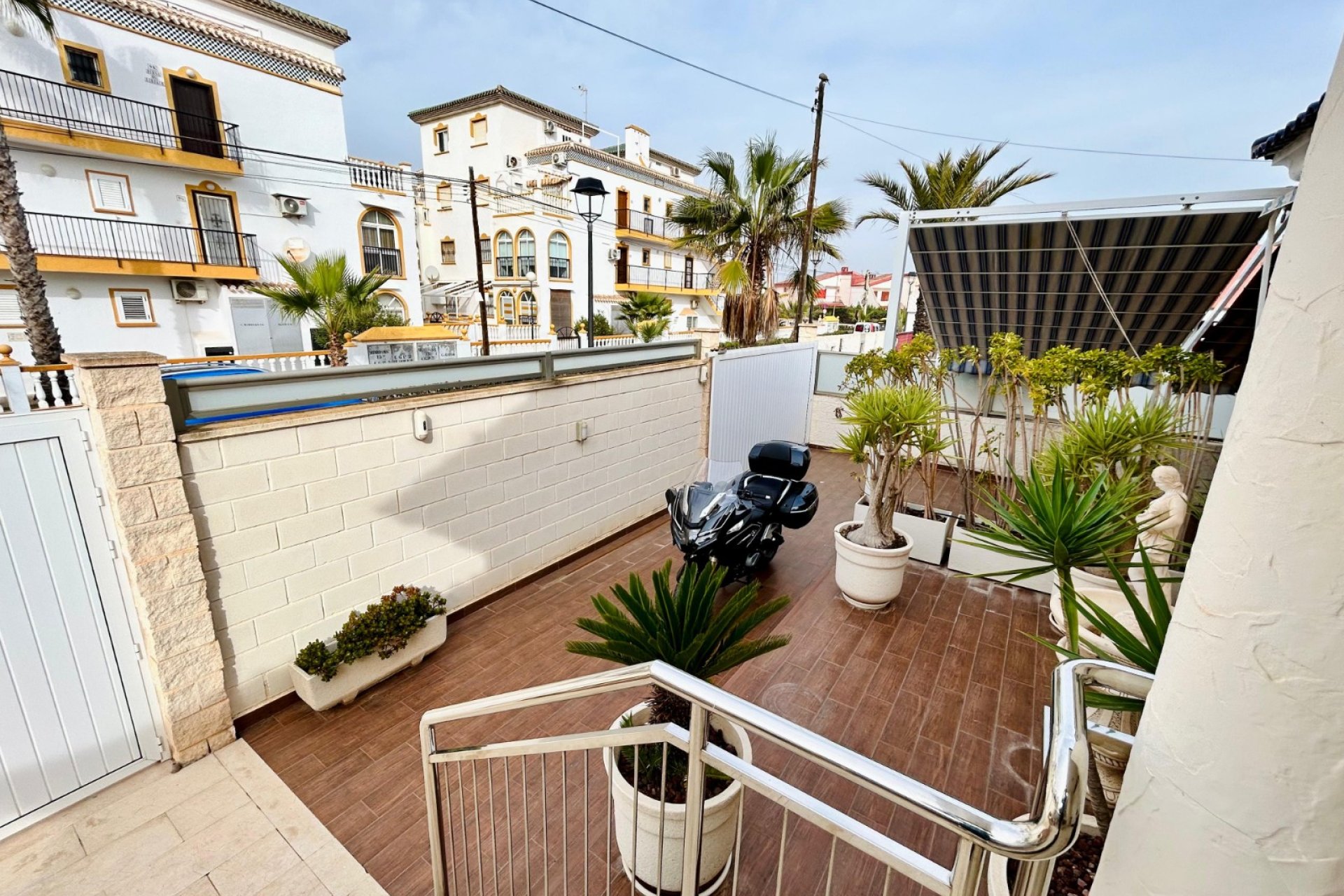 Resale - - CHALET -
Torrevieja - La Mata