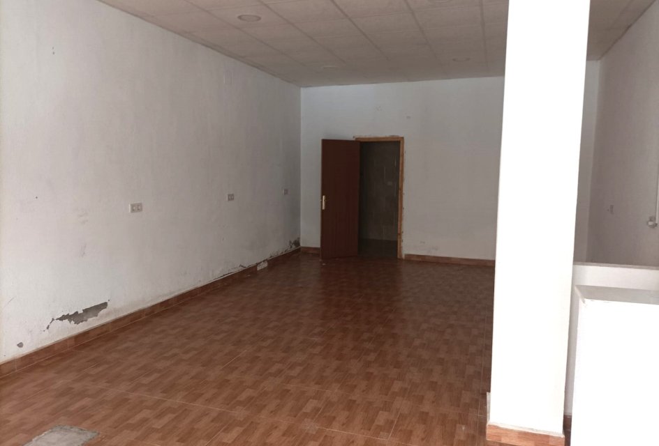 Resale - - COMMERCIAL PREMISES -
Torrevieja Centro - Torrevieja