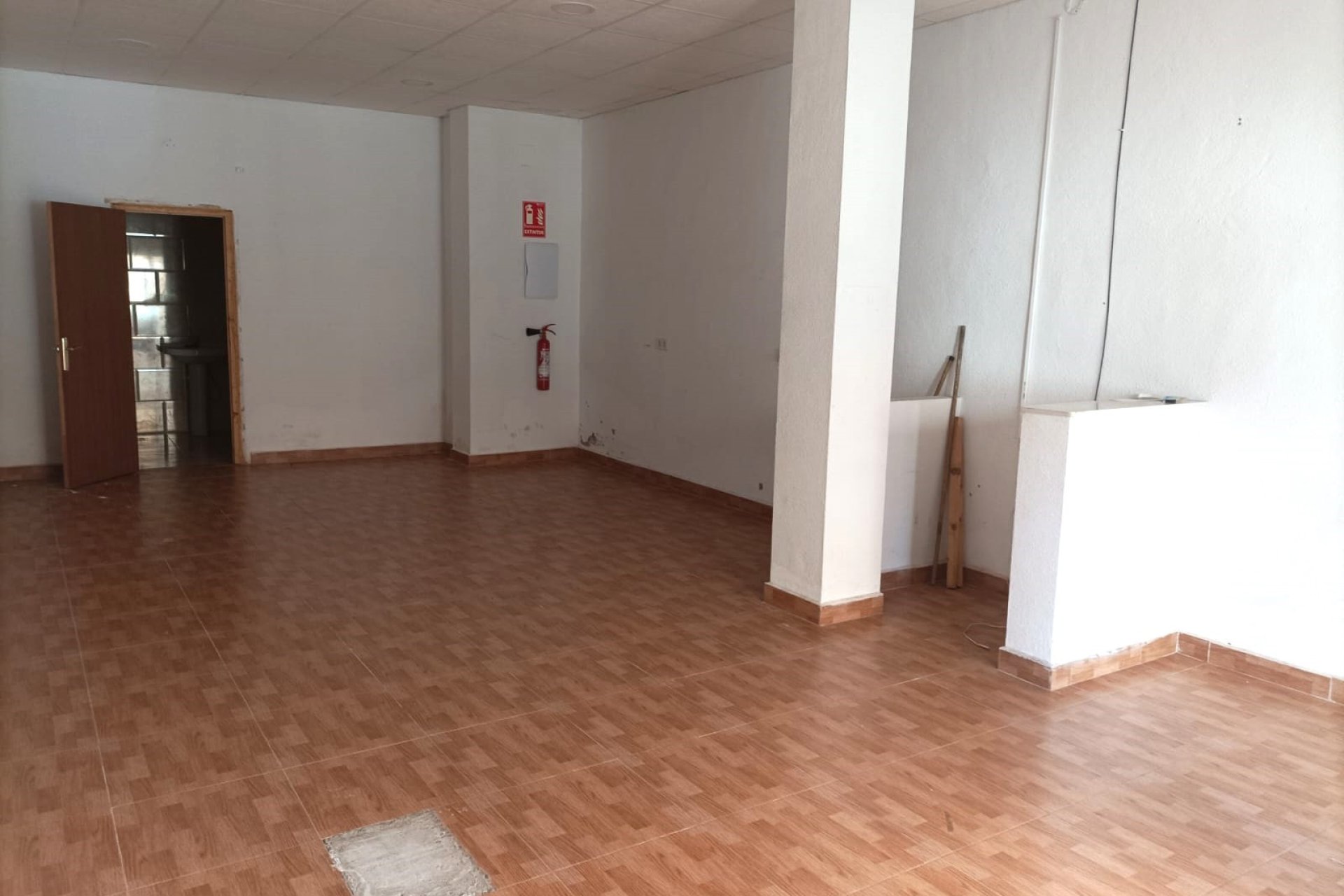 Resale - - COMMERCIAL PREMISES -
Torrevieja Centro - Torrevieja