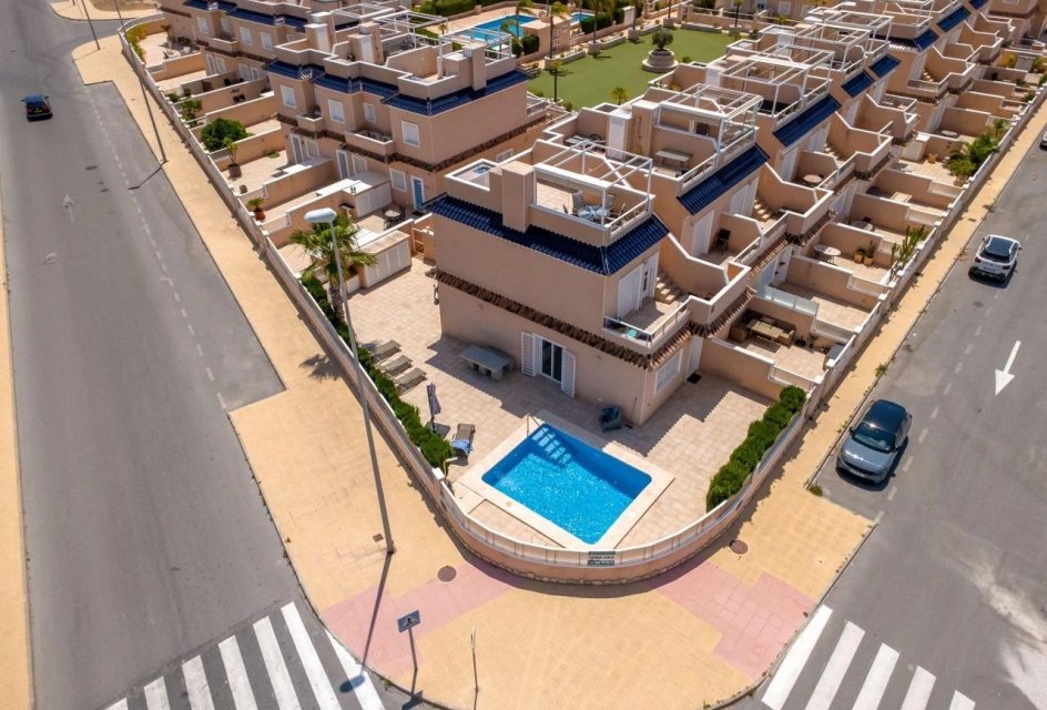 Resale - Duplex -
Orihuela Costa - Campoamor