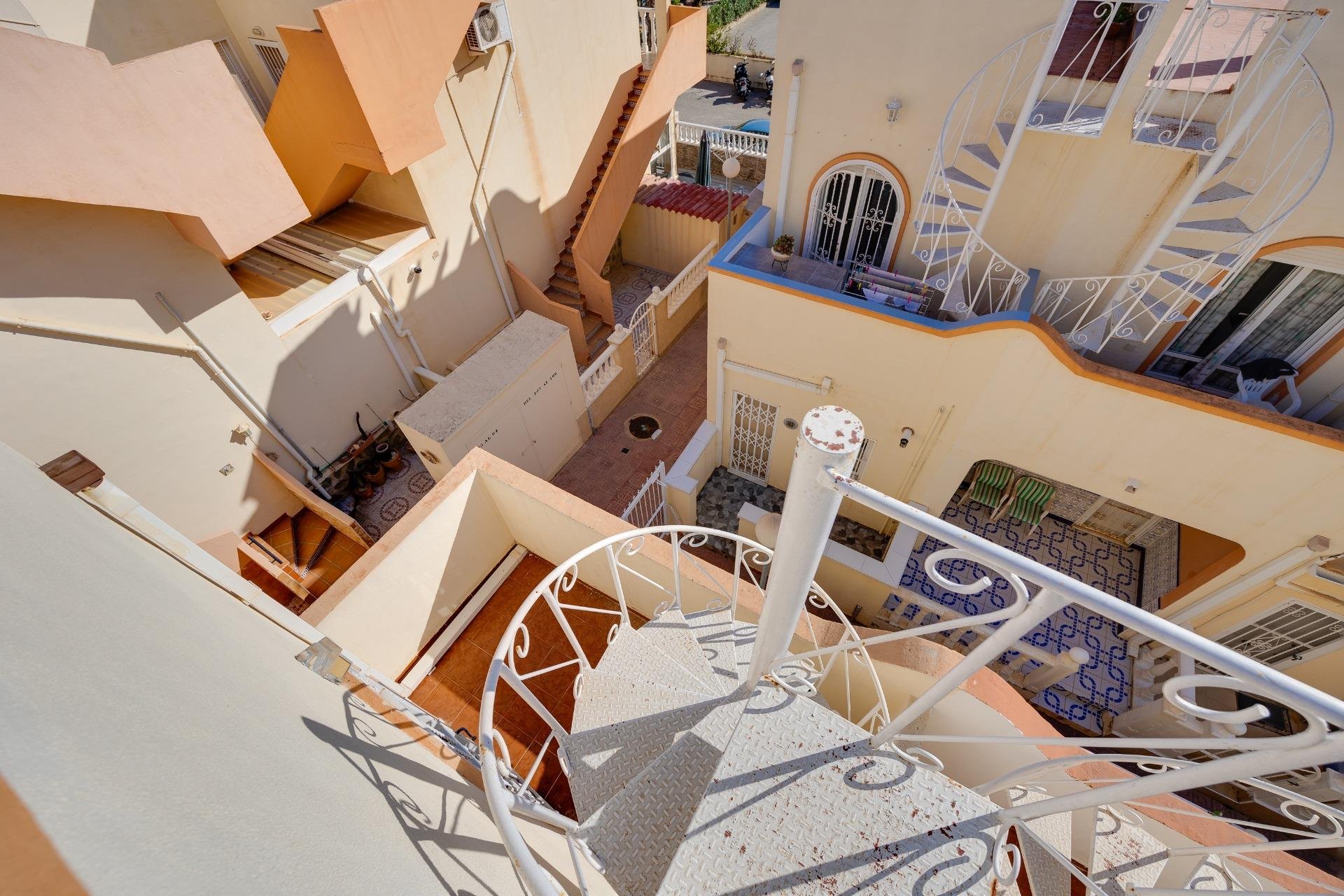 Resale - Duplex -
Orihuela Costa - La Florida