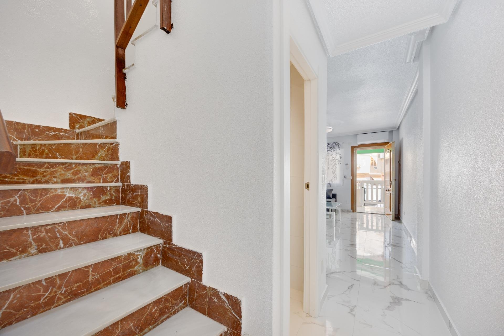 Resale - Duplex -
Torrevieja - Acequion