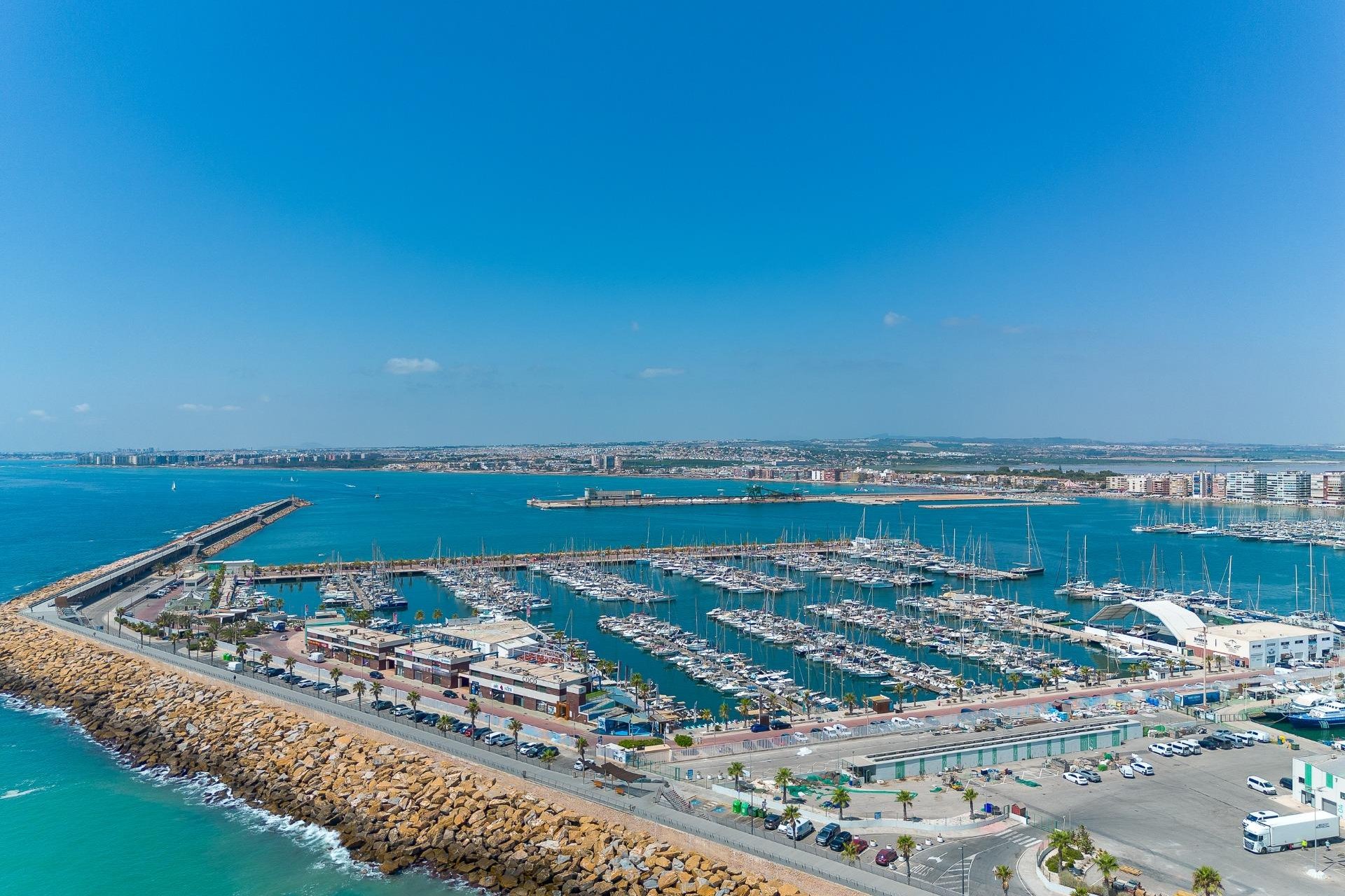 Resale - Duplex -
Torrevieja - Acequion