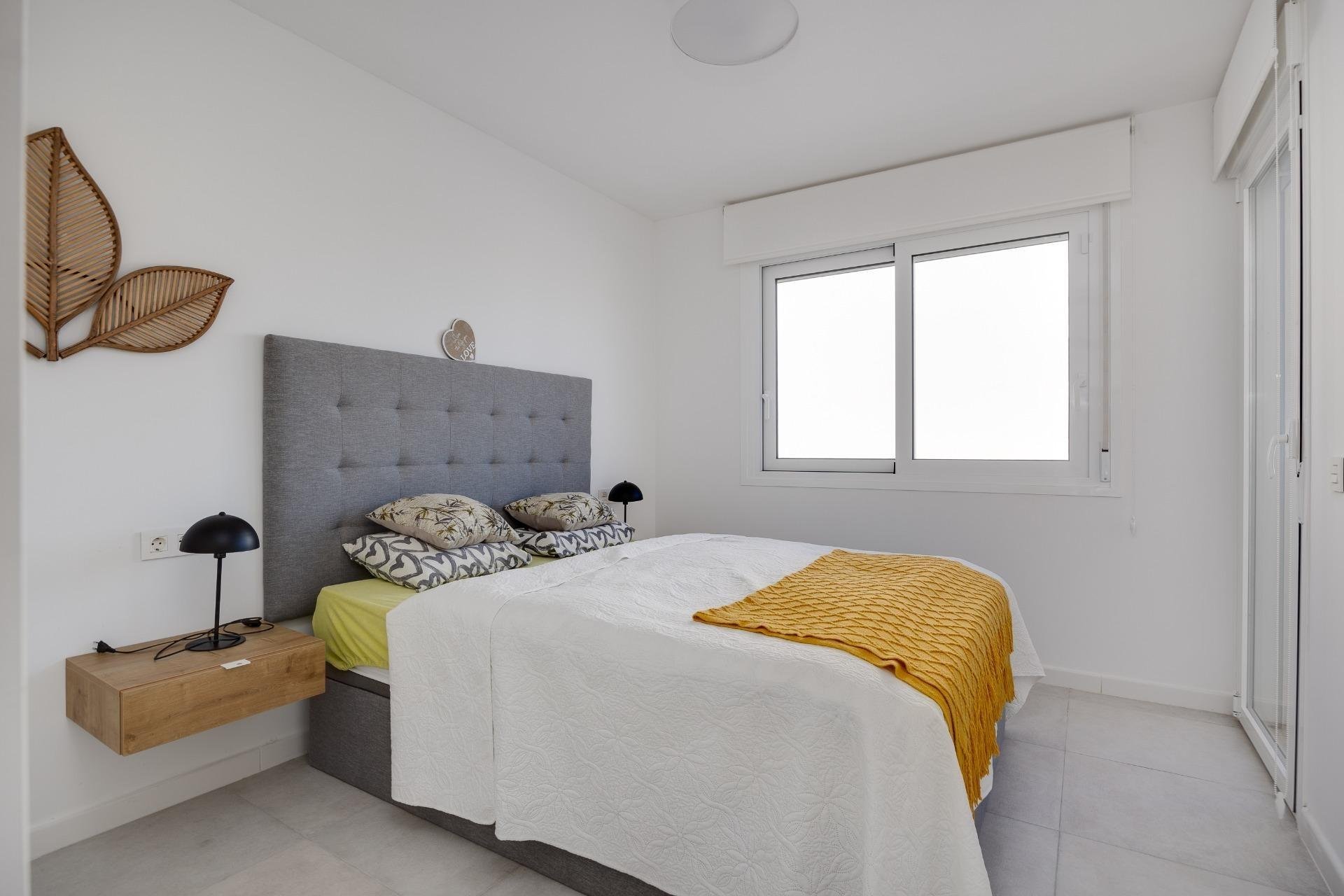 Resale - Duplex -
Torrevieja - Torreblanca