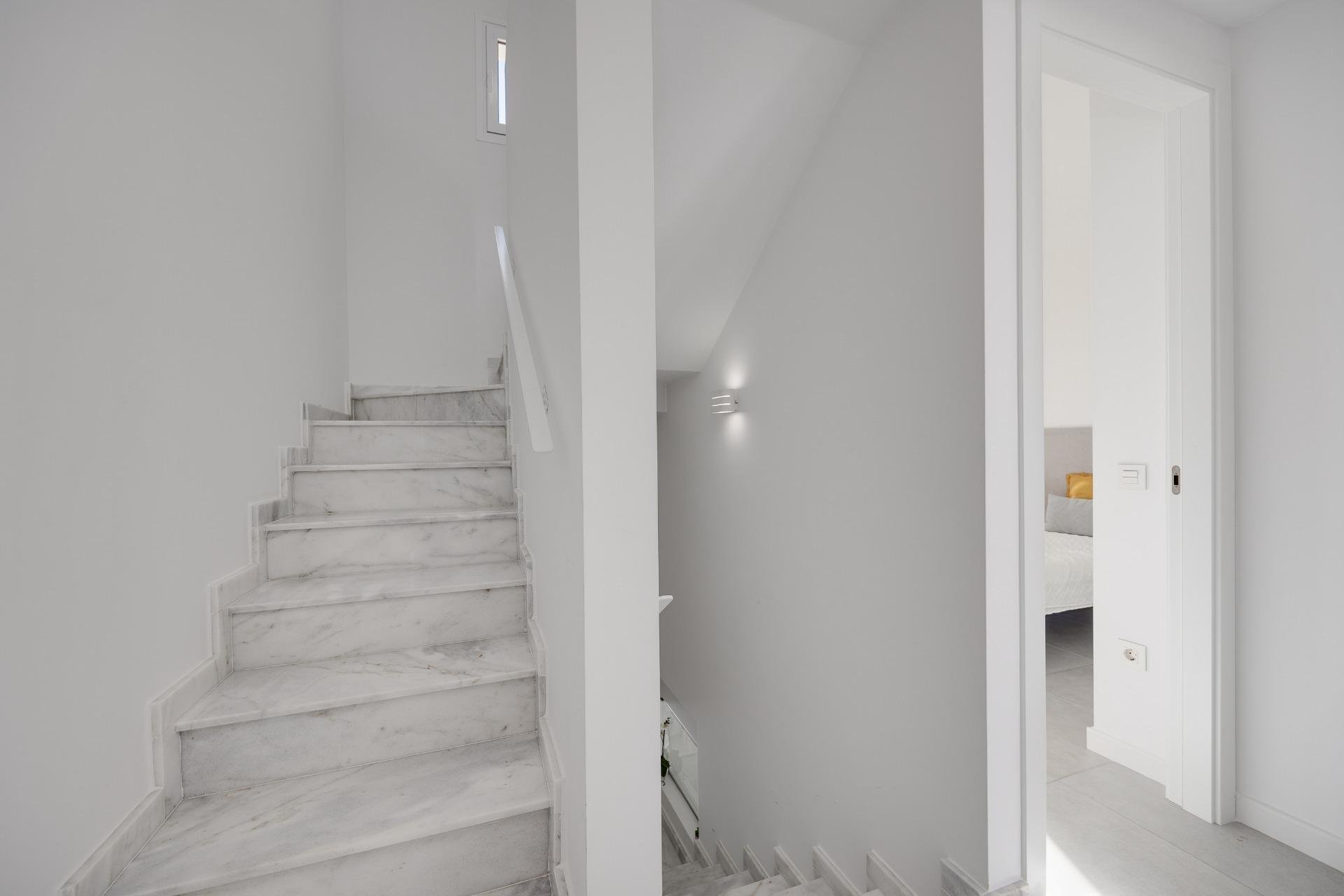 Resale - Duplex -
Torrevieja - Torreblanca