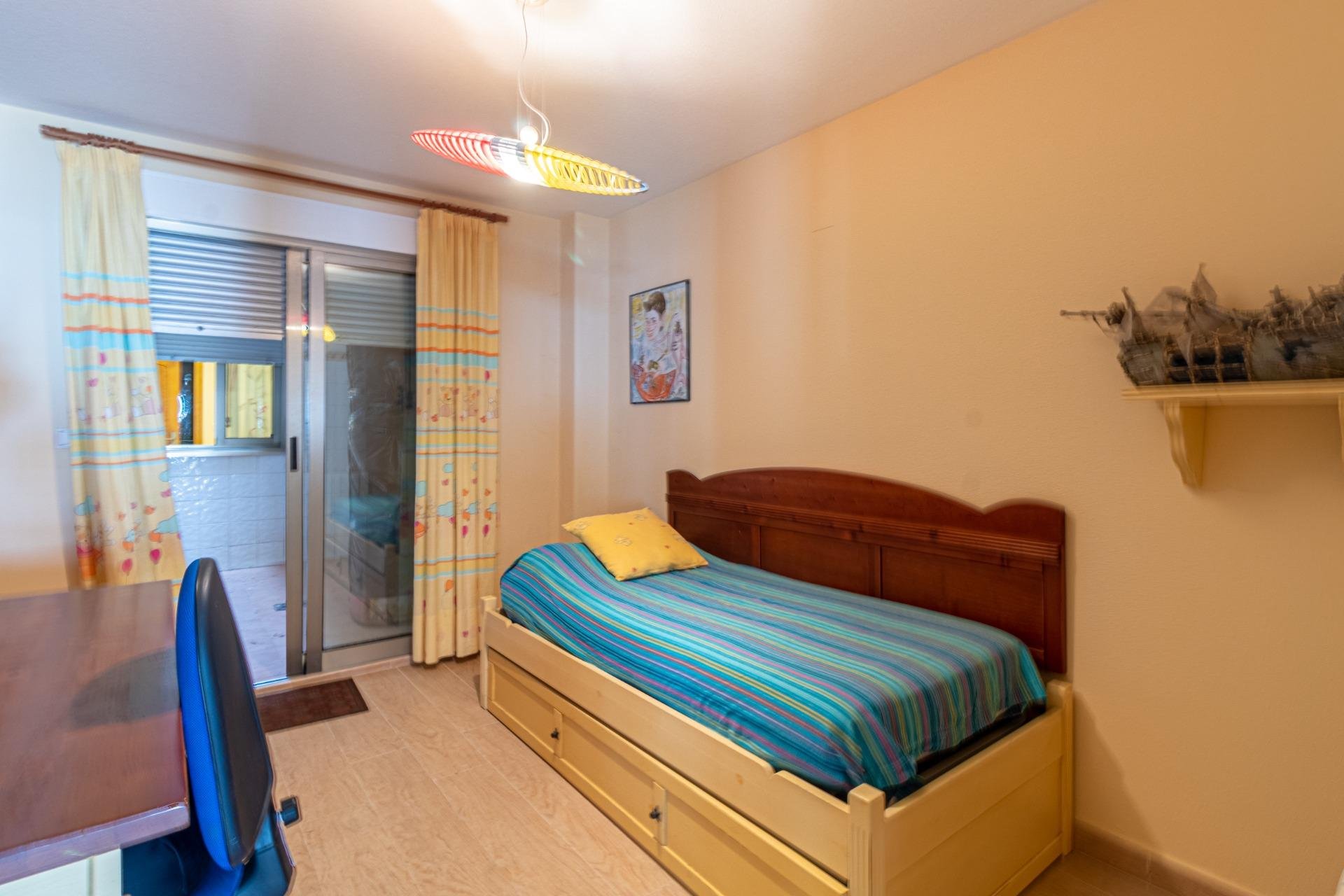 Resale - Flat -
Torrevieja - Playa de los locos