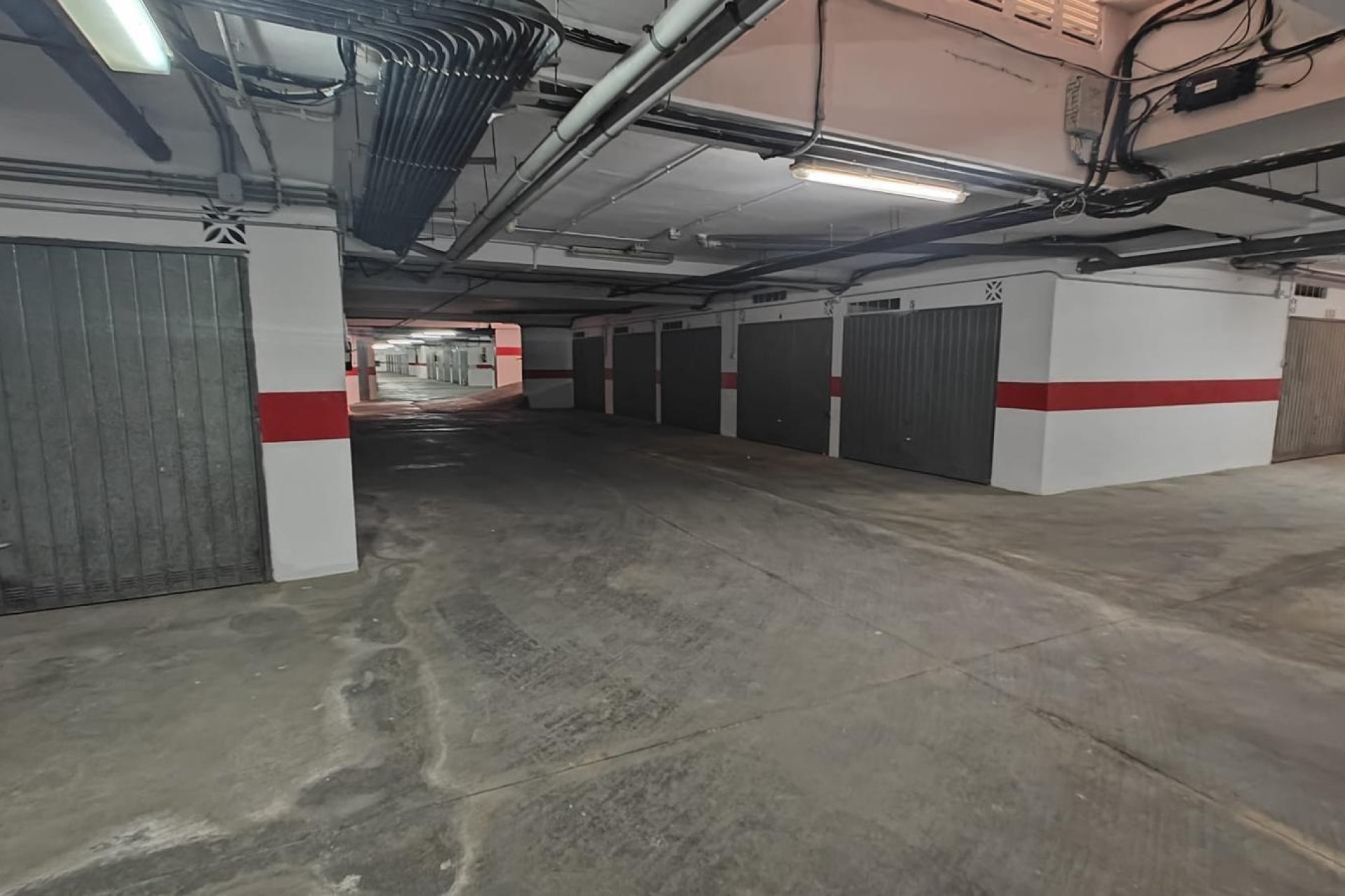 Resale - Garage -
Torrevieja - Acequion