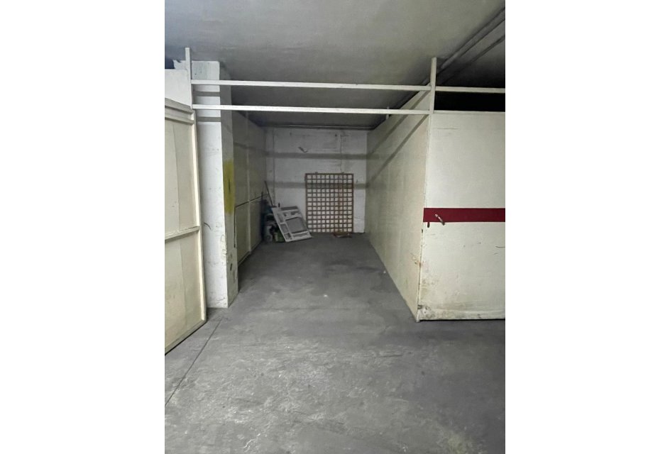 Resale - Garage -
Torrevieja - Playa del Cura