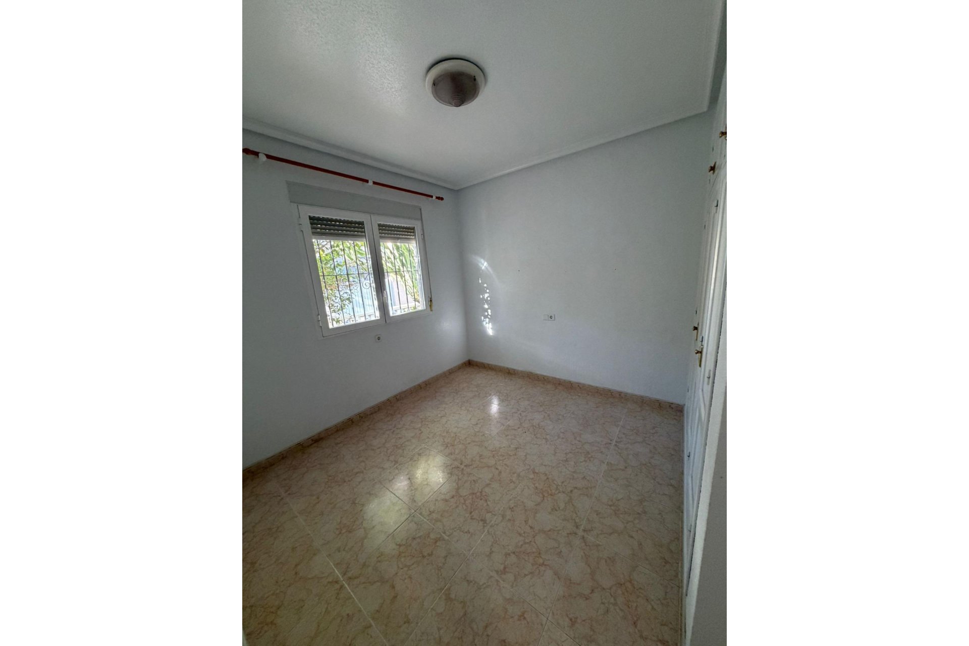 Resale - Inmueble singular -
Orihuela Costa - Playa Flamenca