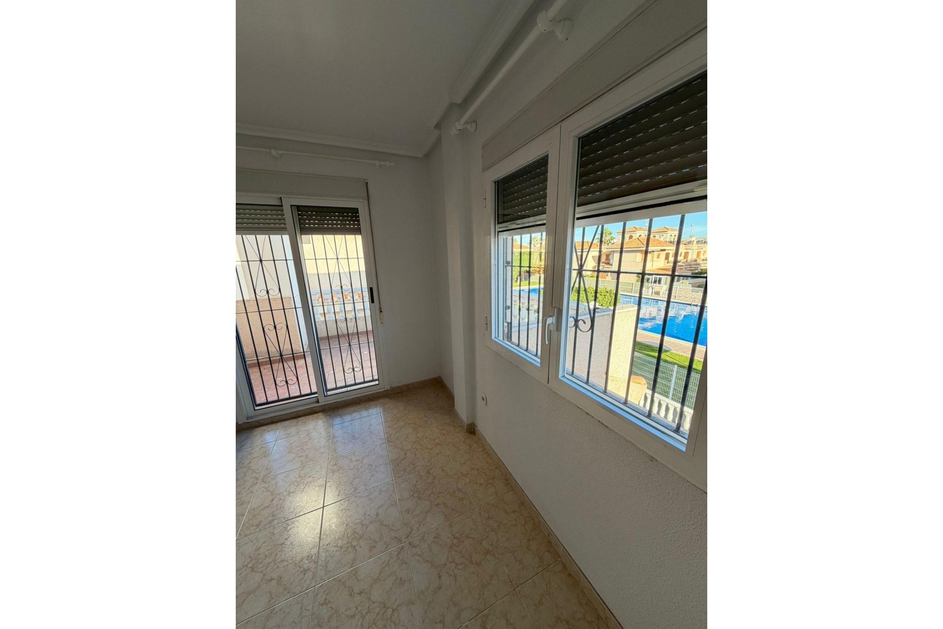 Resale - Inmueble singular -
Orihuela Costa - Playa Flamenca