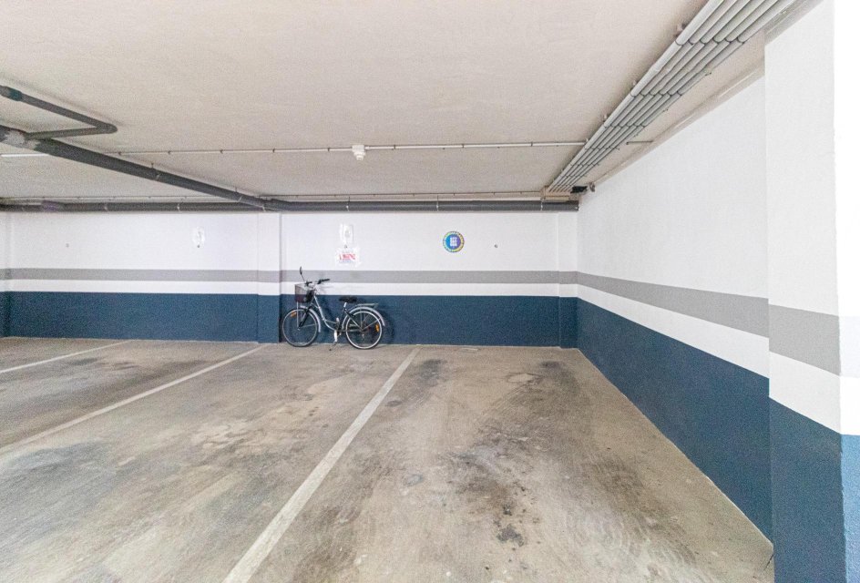 Resale - Parking -
Orihuela Costa - Agua Marina