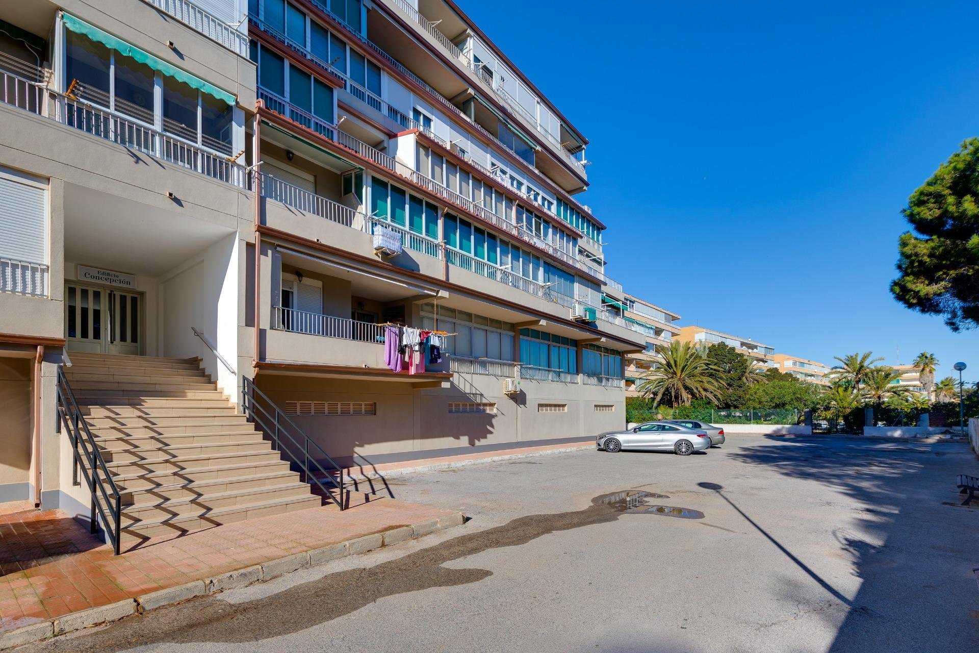 Resale - Penthouse -
Guardamar del Segura - Urbanizaciones