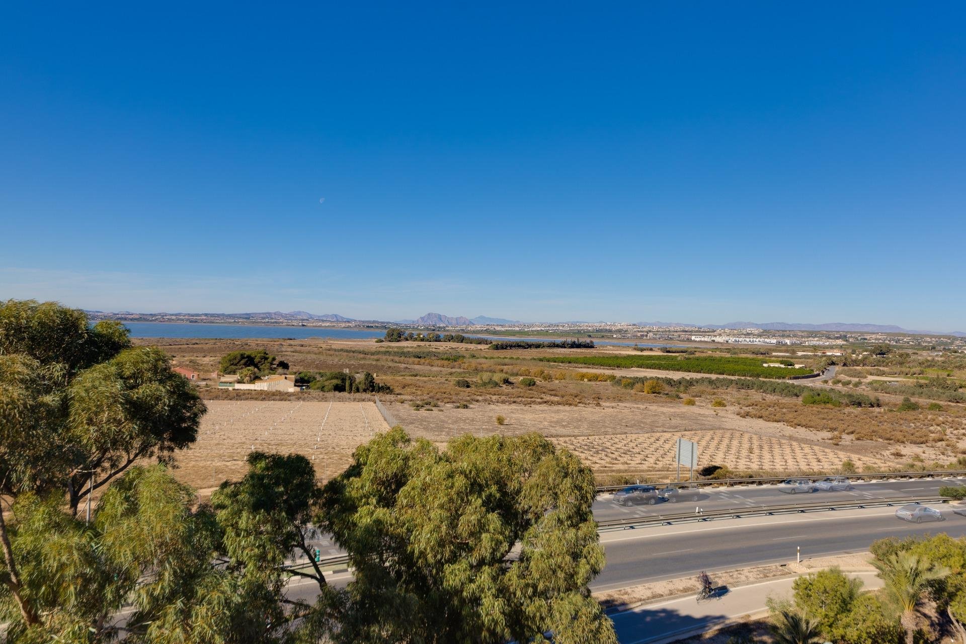 Resale - Penthouse -
Guardamar del Segura - Urbanizaciones