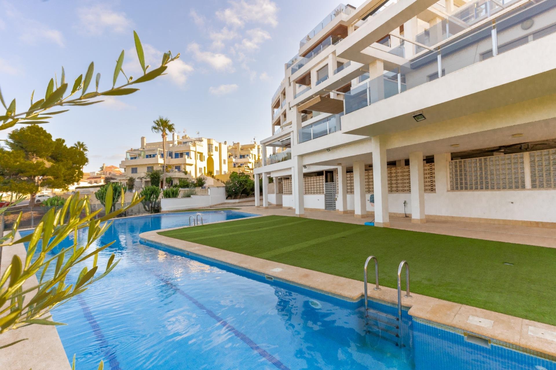 Resale - Penthouse -
Orihuela Costa - La Zenia
