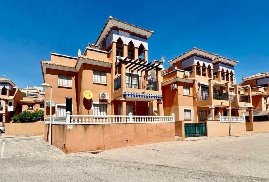 Resale - Penthouse -
Orihuela Costa - Playa Flamenca