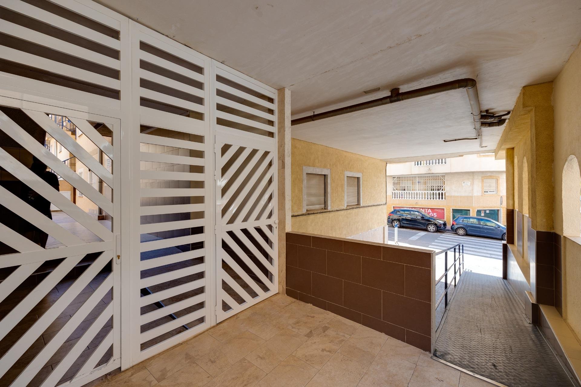 Resale - Penthouse -
Torrevieja - Calas blanca