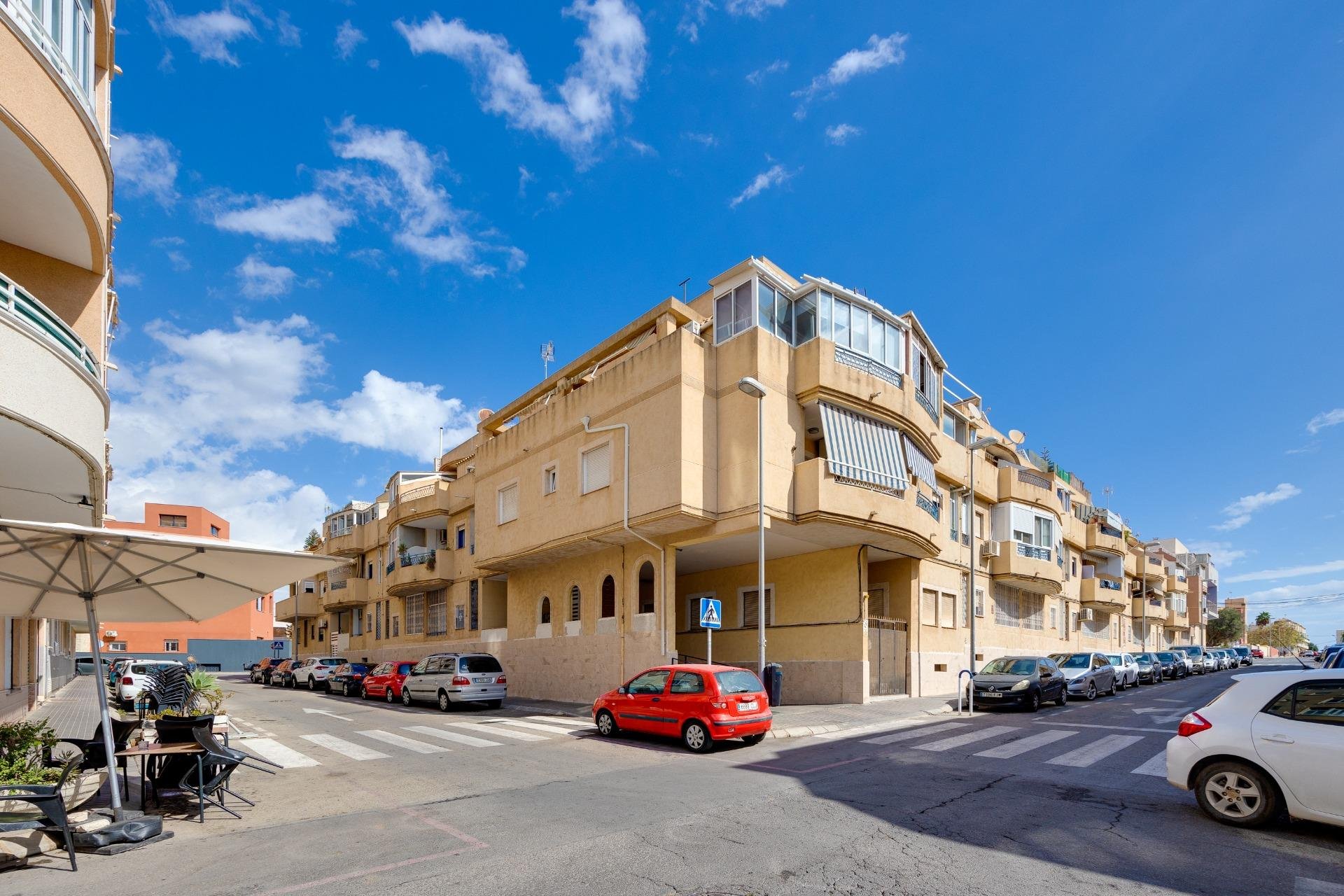 Resale - Penthouse -
Torrevieja - Calas blanca