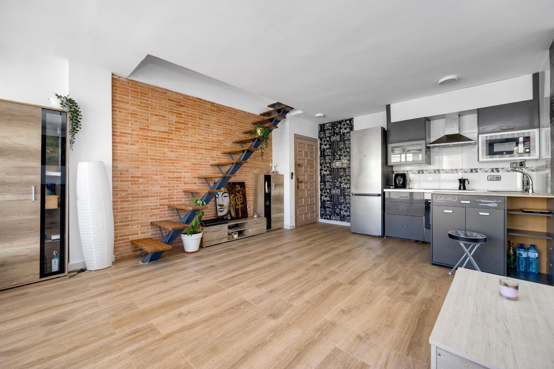 Resale - Penthouse -
Torrevieja - Eliseos playa