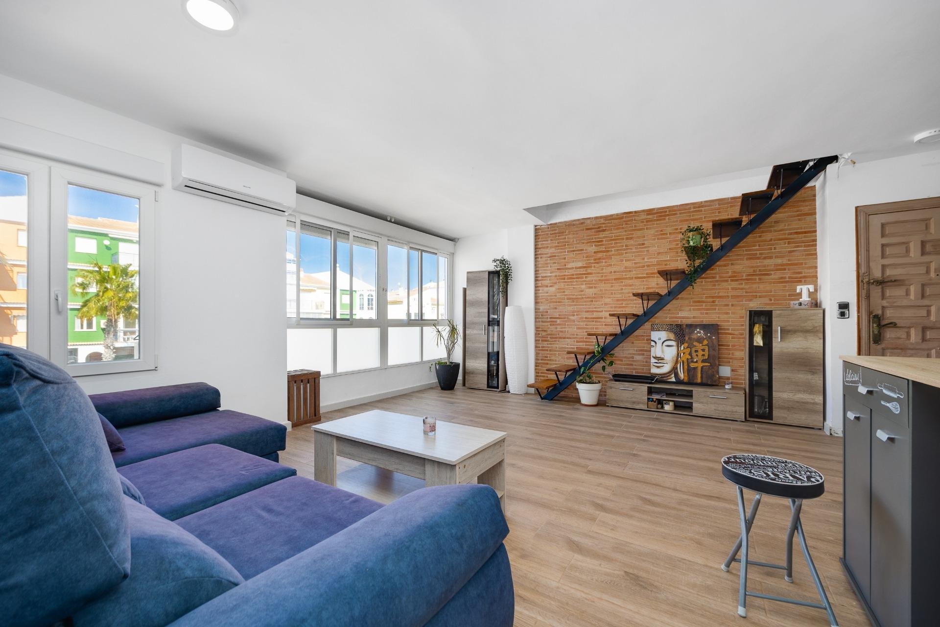 Resale - Penthouse -
Torrevieja - Eliseos playa