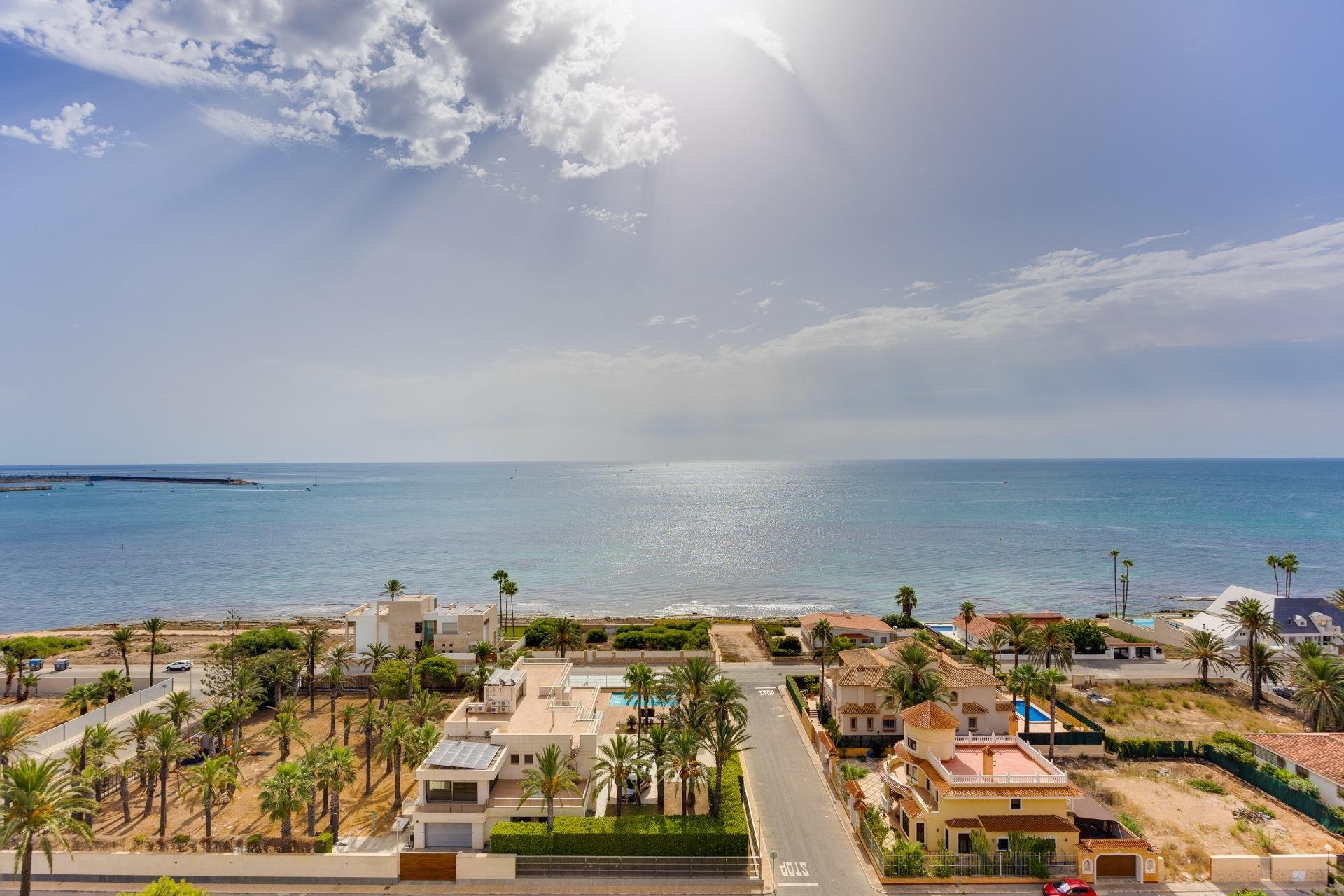 Resale - Penthouse -
Torrevieja - La Veleta