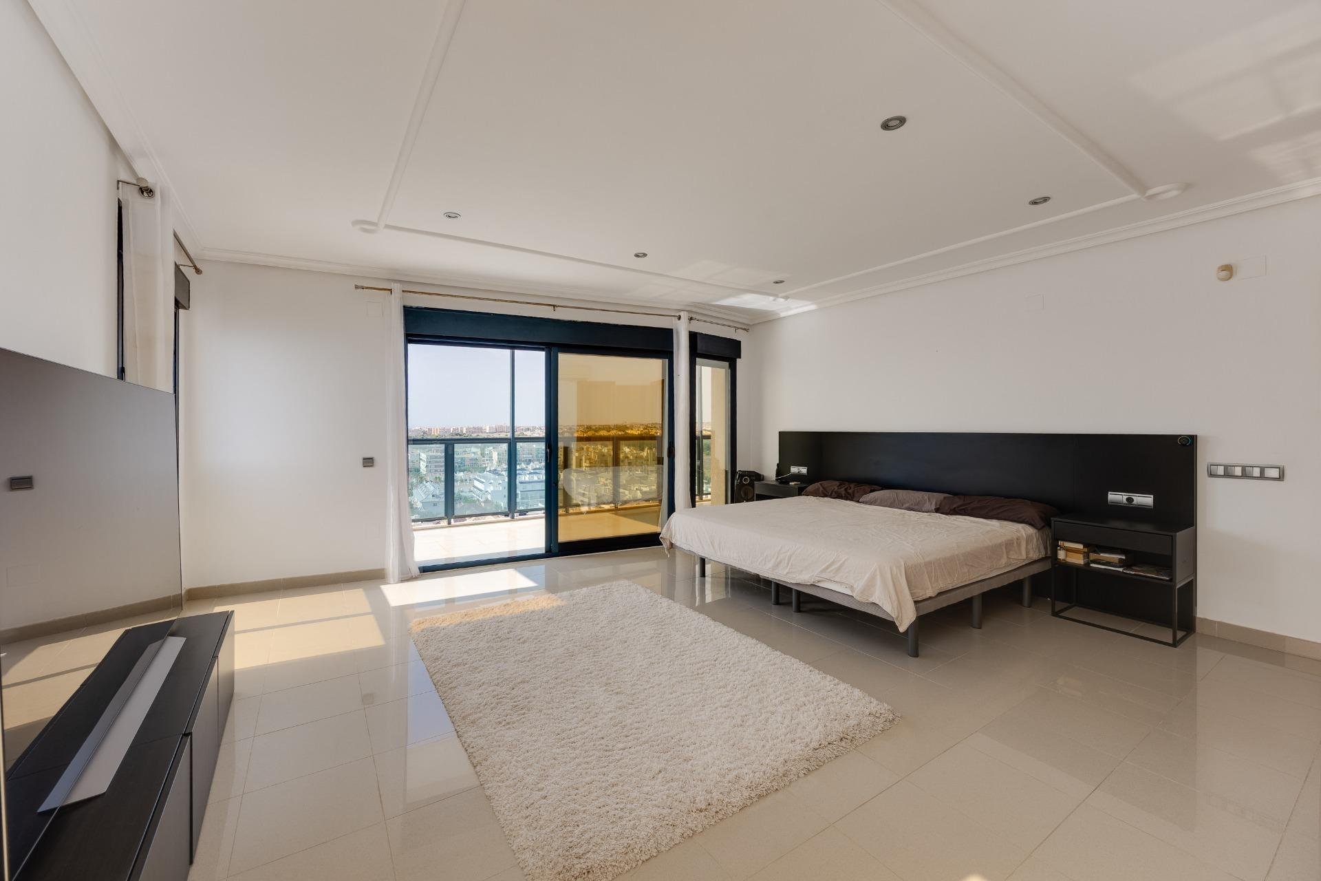 Resale - Penthouse -
Torrevieja - La Veleta