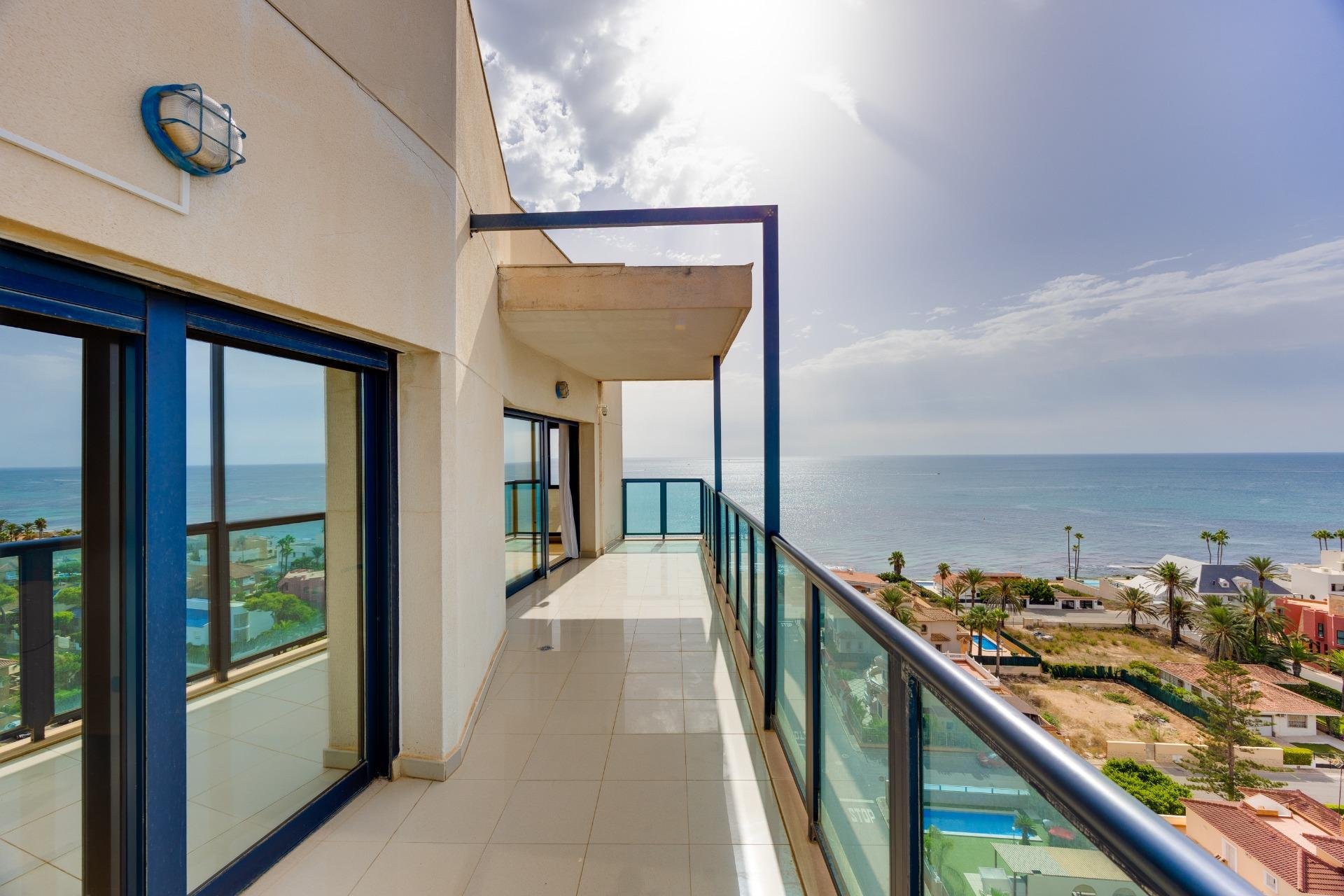 Resale - Penthouse -
Torrevieja - La Veleta