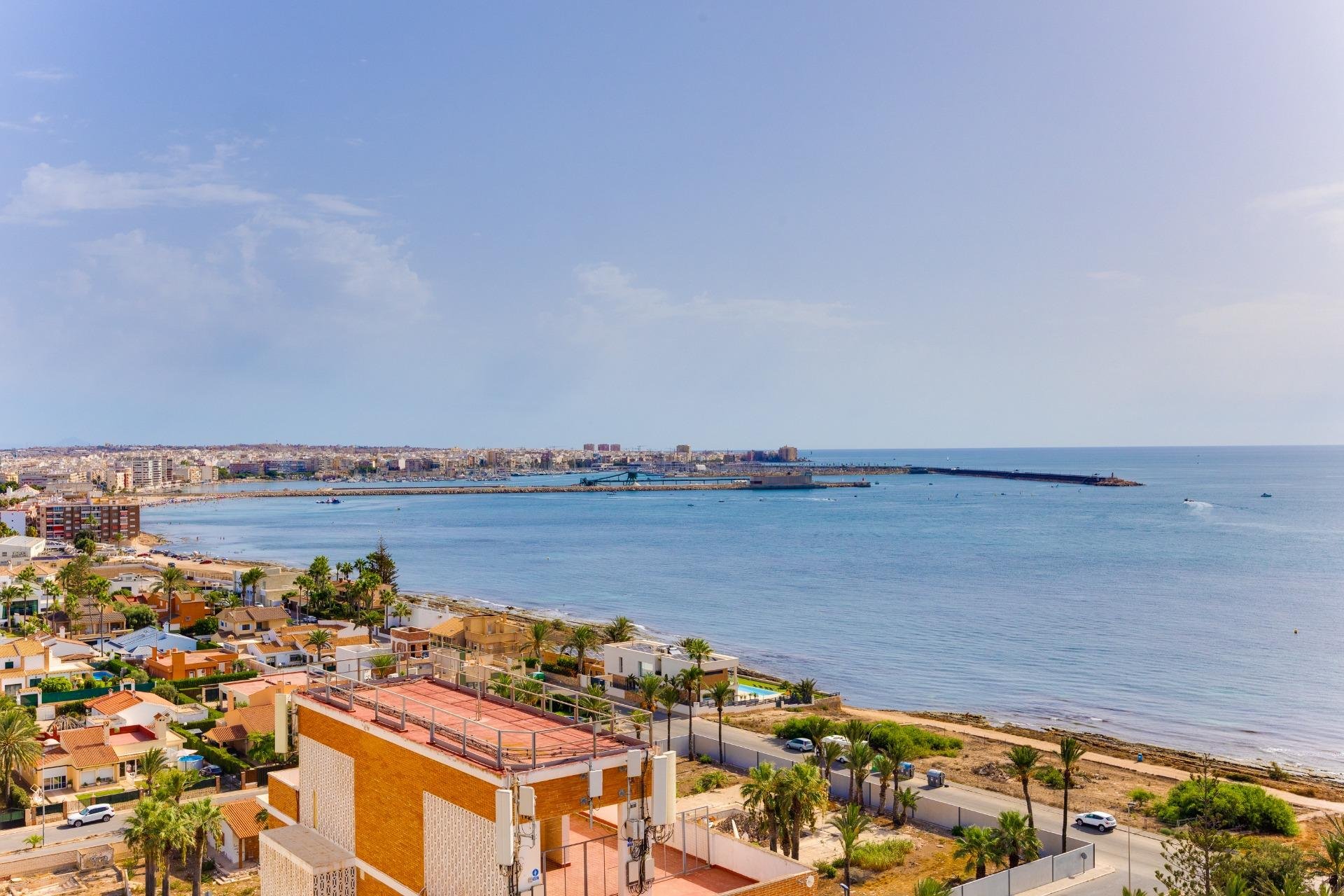Resale - Penthouse -
Torrevieja - La Veleta