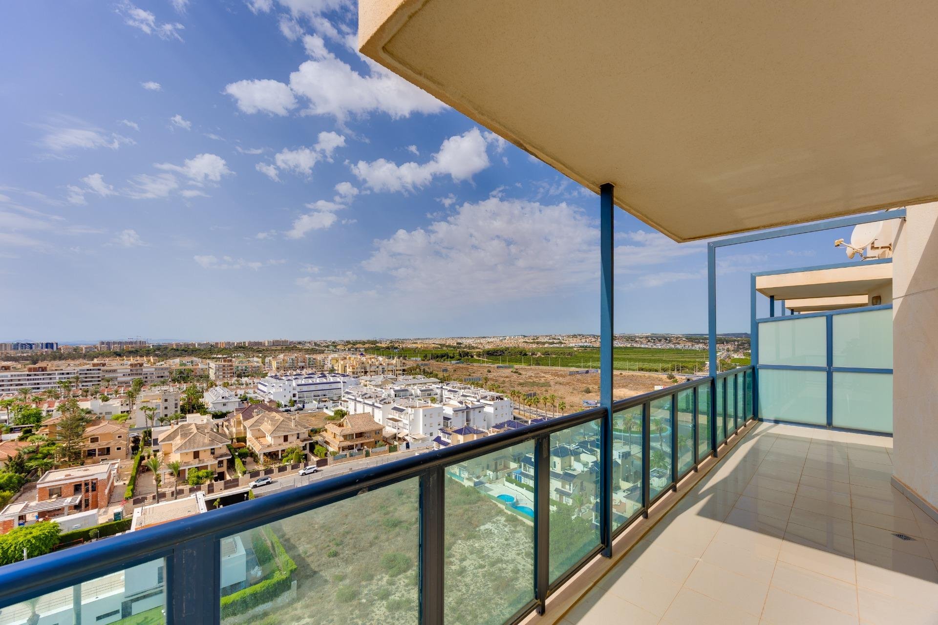 Resale - Penthouse -
Torrevieja - La Veleta