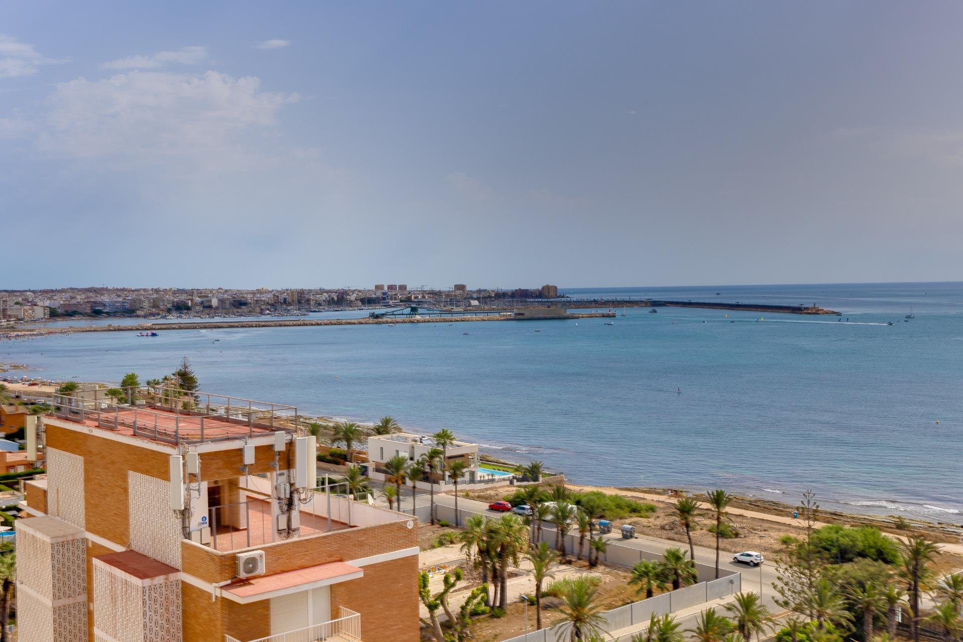 Resale - Penthouse -
Torrevieja - La Veleta