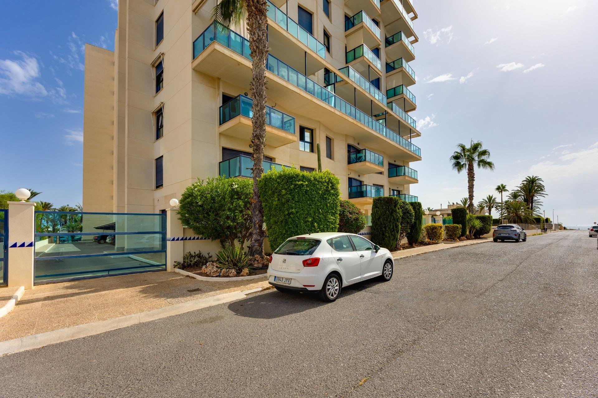 Resale - Penthouse -
Torrevieja - La Veleta
