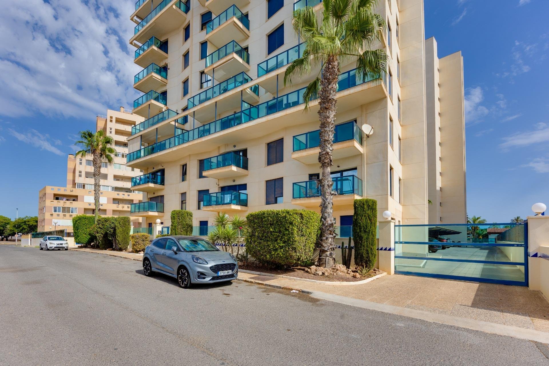 Resale - Penthouse -
Torrevieja - La Veleta