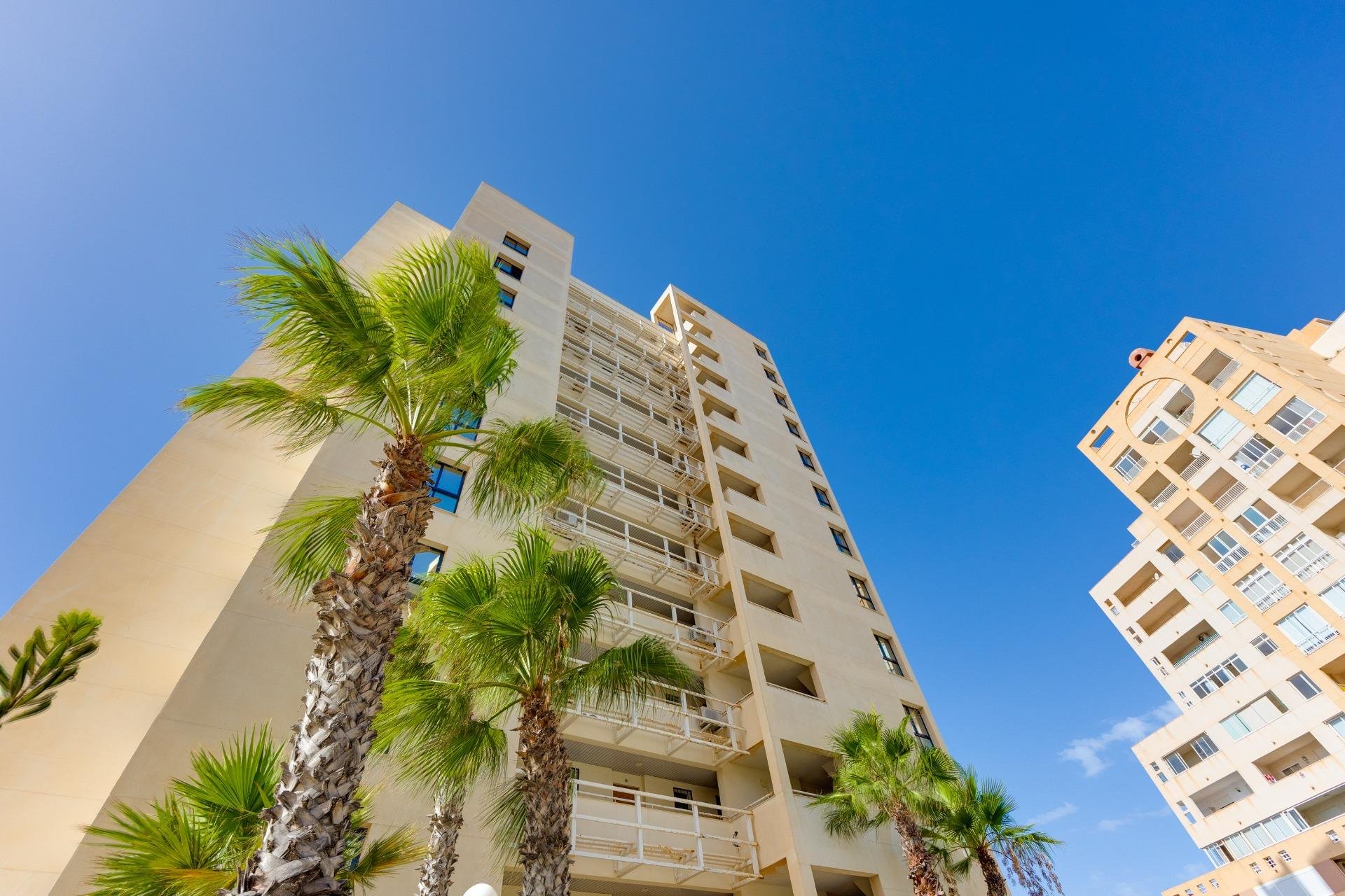 Resale - Penthouse -
Torrevieja - La Veleta