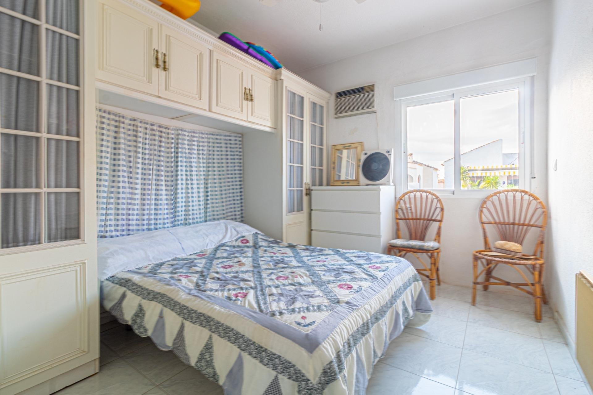 Resale - Penthouse -
Torrevieja - Playa de los Naufragos