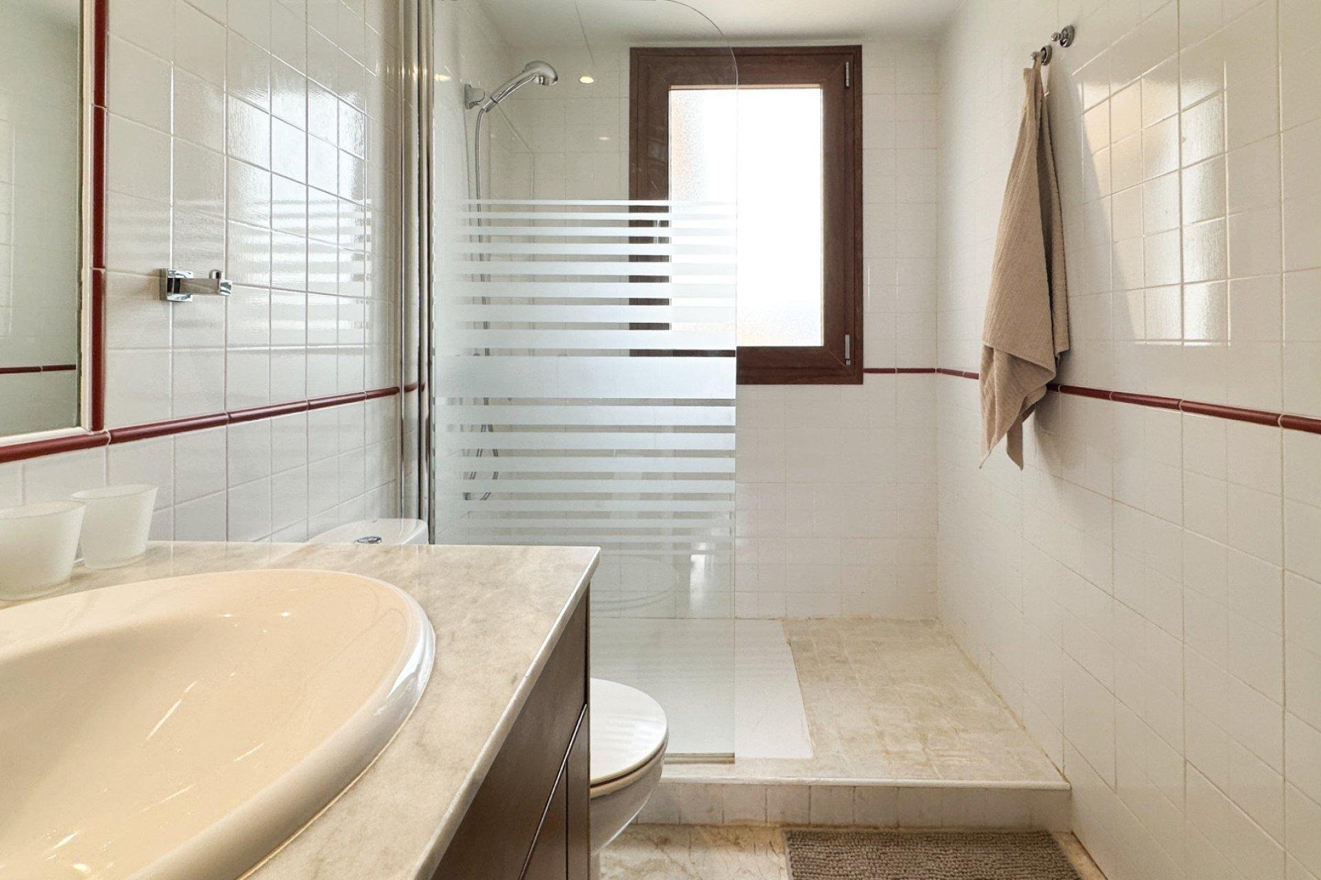 Resale - Penthouse -
Torrevieja - Punta prima