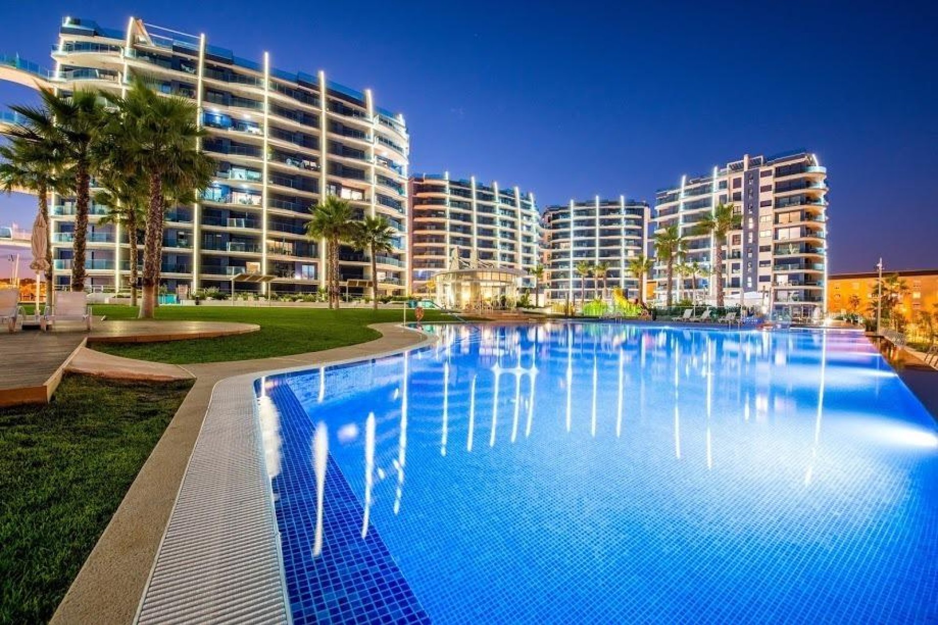 Resale - Penthouse -
Torrevieja - Punta prima