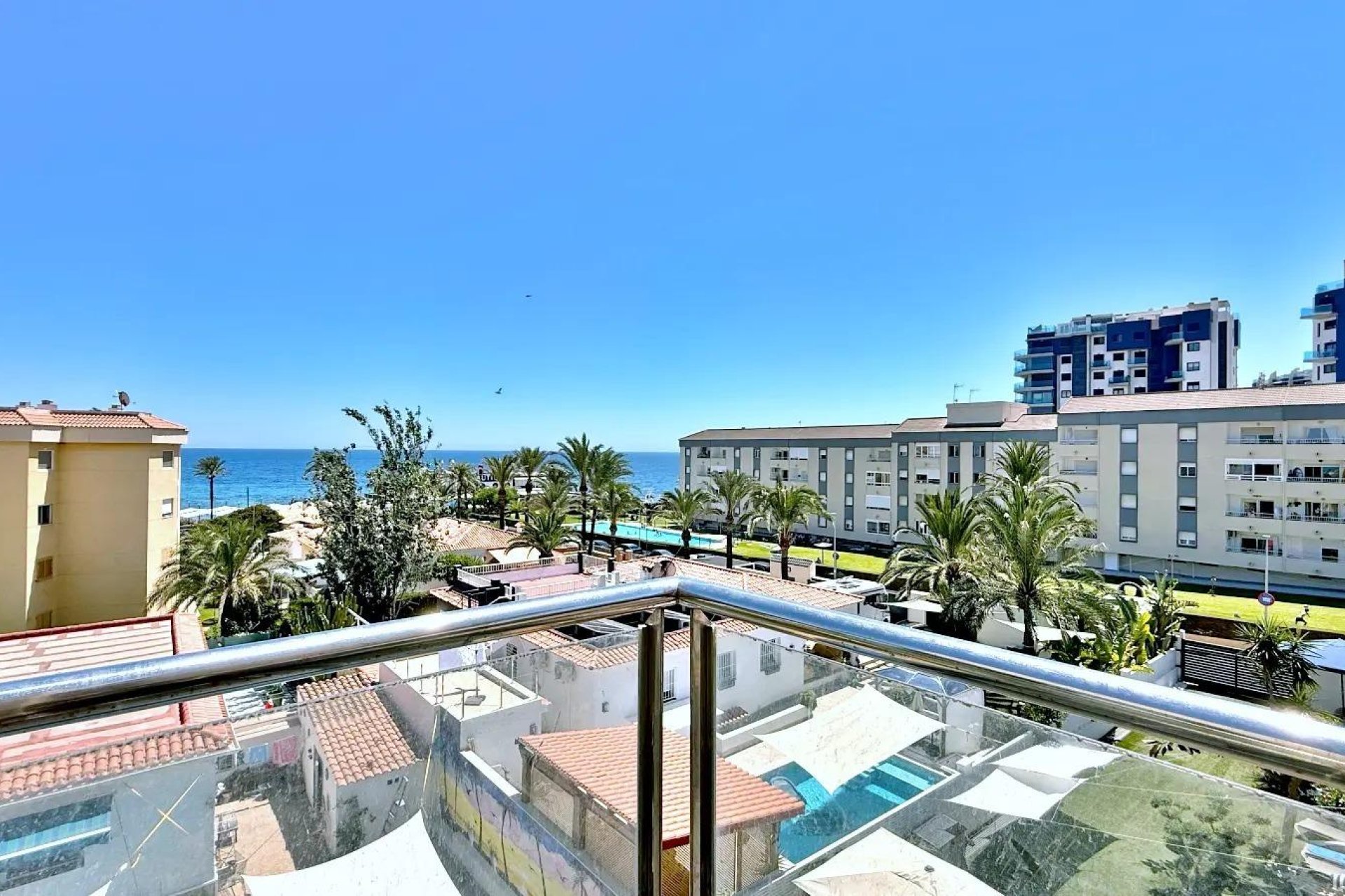 Resale - Penthouse -
Torrevieja - Punta prima