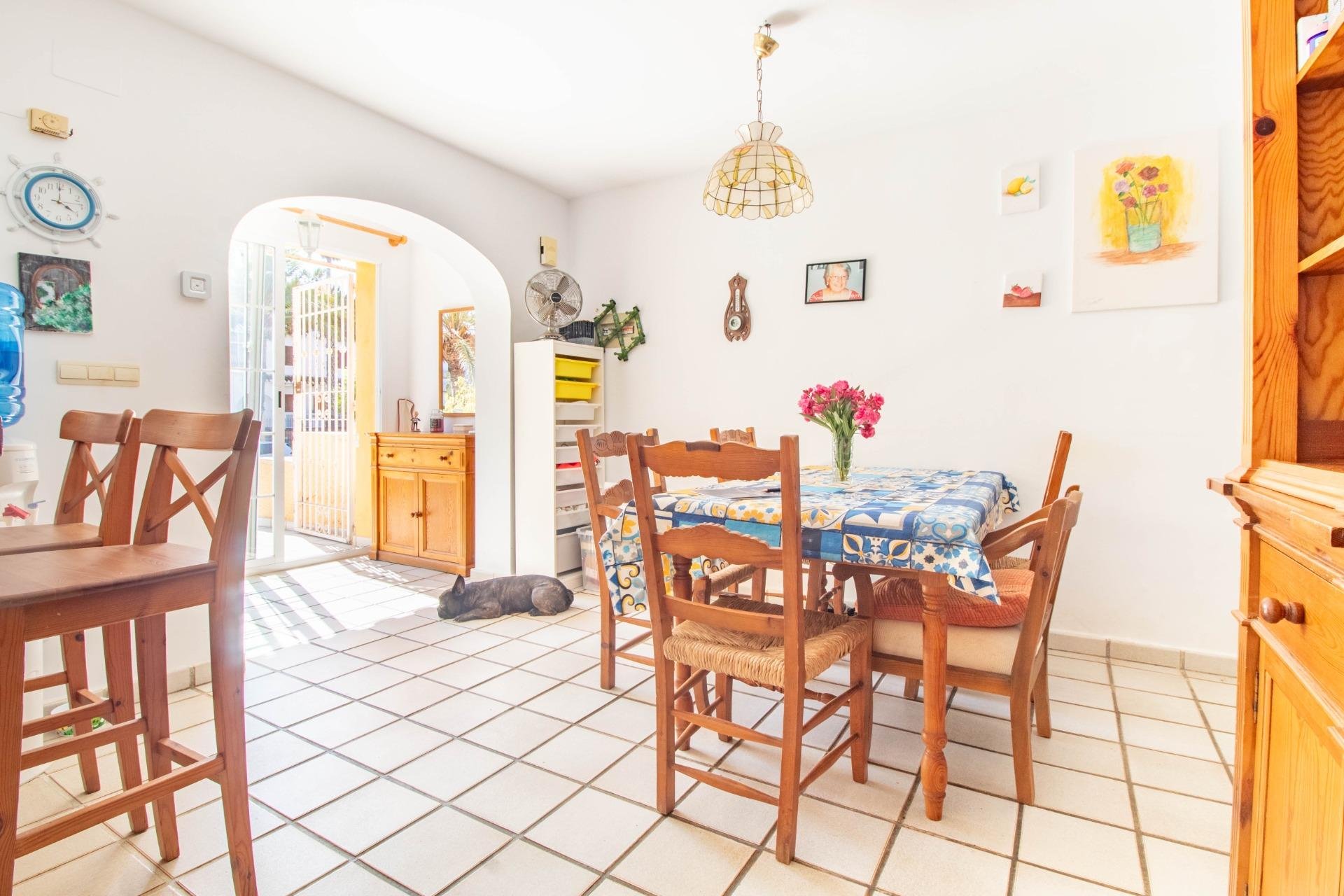 Resale - Semi -
Cabo Roig