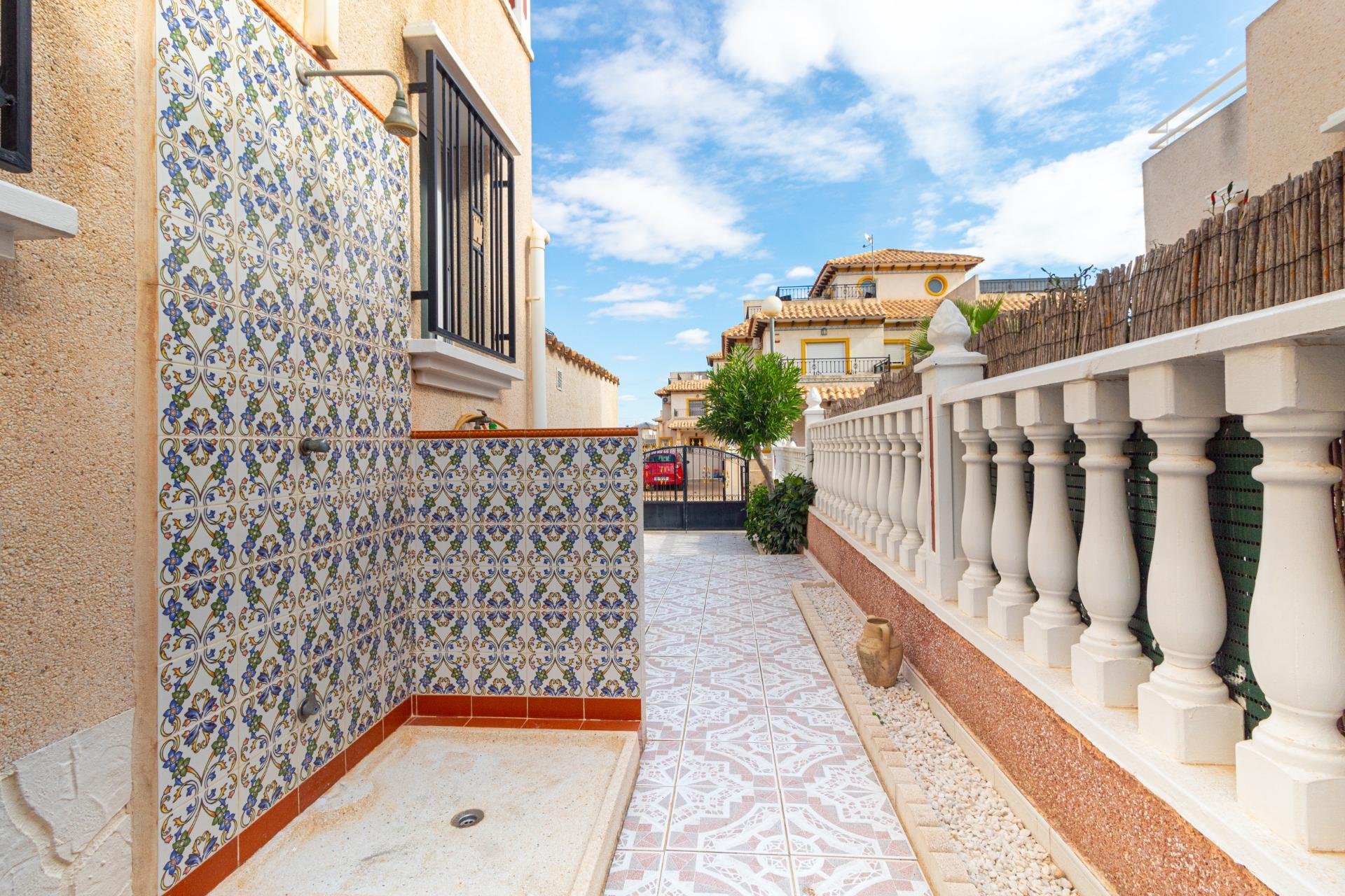 Resale - Terraced house -
Orihuela Costa - Cabo Roig