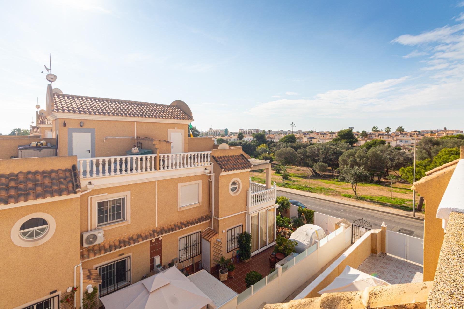 Resale - Terraced house -
Orihuela Costa - Cabo Roig