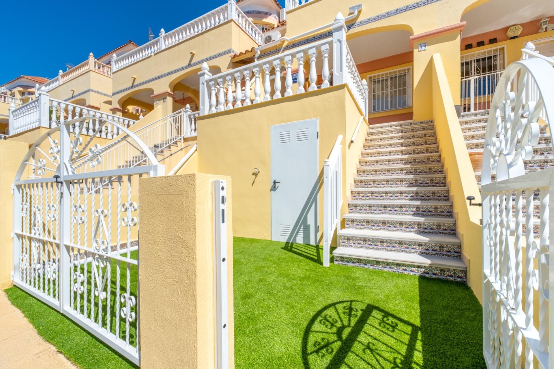 Resale - Terraced house -
Orihuela Costa - Lomas de Campoamor-Las Ramblas