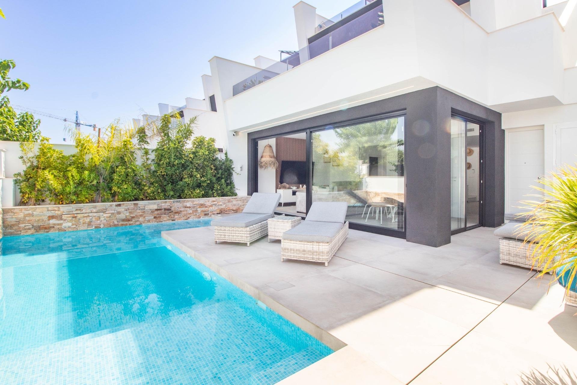 Resale - Terraced house -
Santiago de la ribera - zona san blas