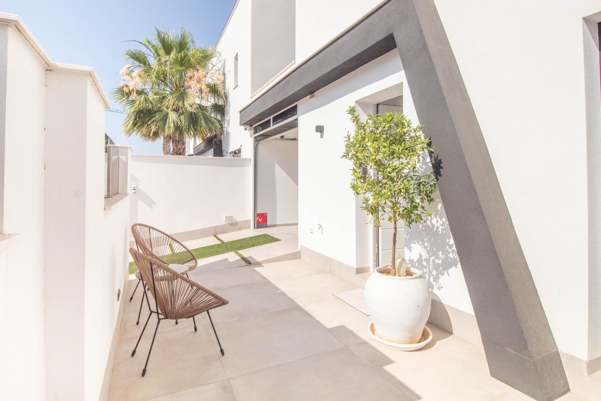 Resale - Terraced house -
Santiago de la ribera - zona san blas