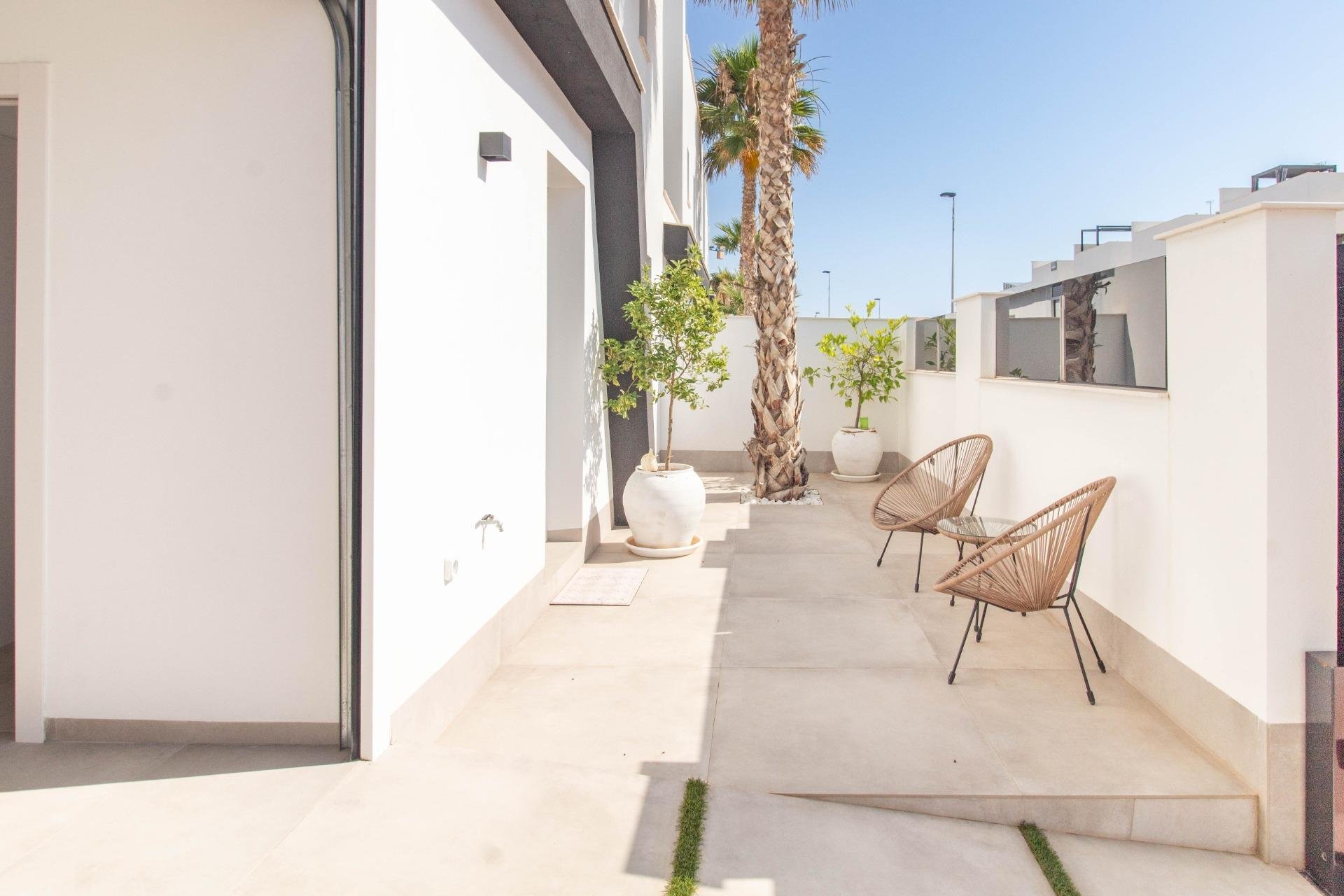 Resale - Terraced house -
Santiago de la ribera - zona san blas